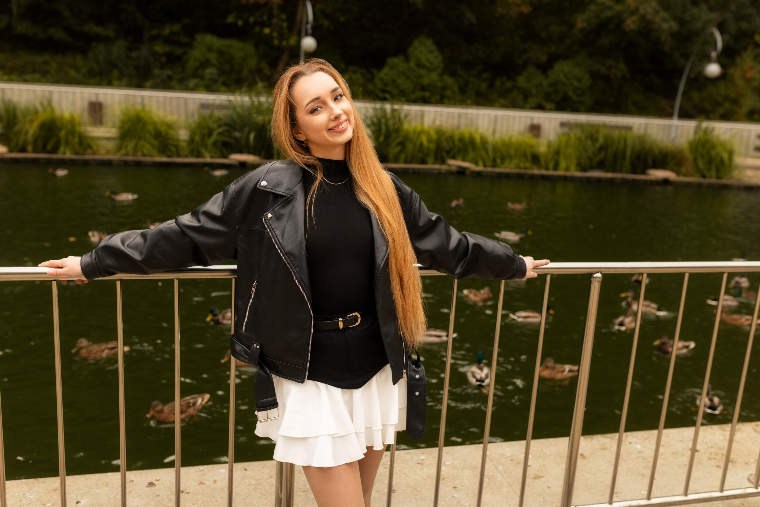 Осенний фотосет с Полиной в парке в формате «Я красивая». Дмитрий Шульгин, портретный фотограф в Воронеже