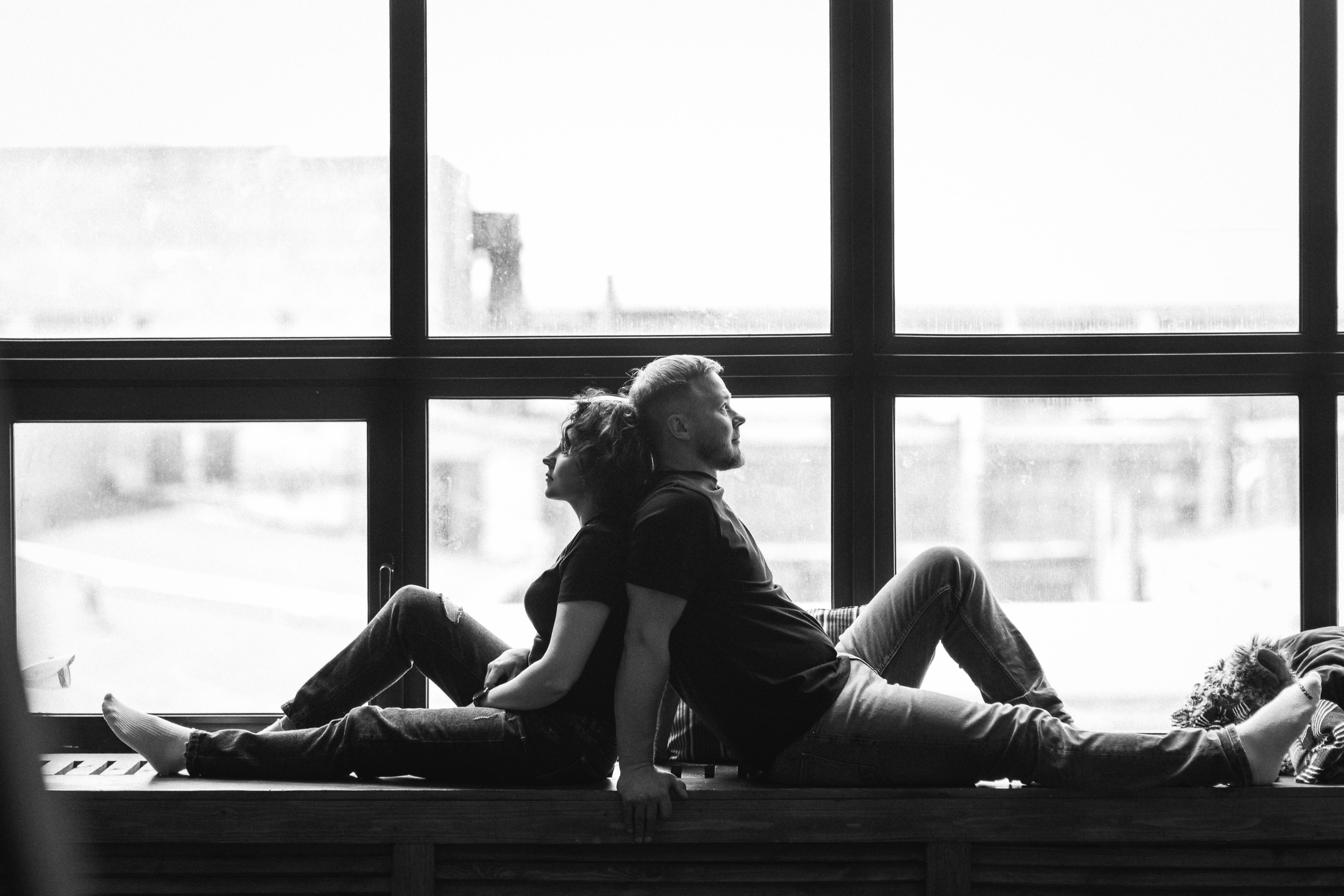 Стильная фотосессия влюбленных в студии — уют и эмоции в каждом кадре. Профессиональный фотограф в Москве. Елена Шуваева