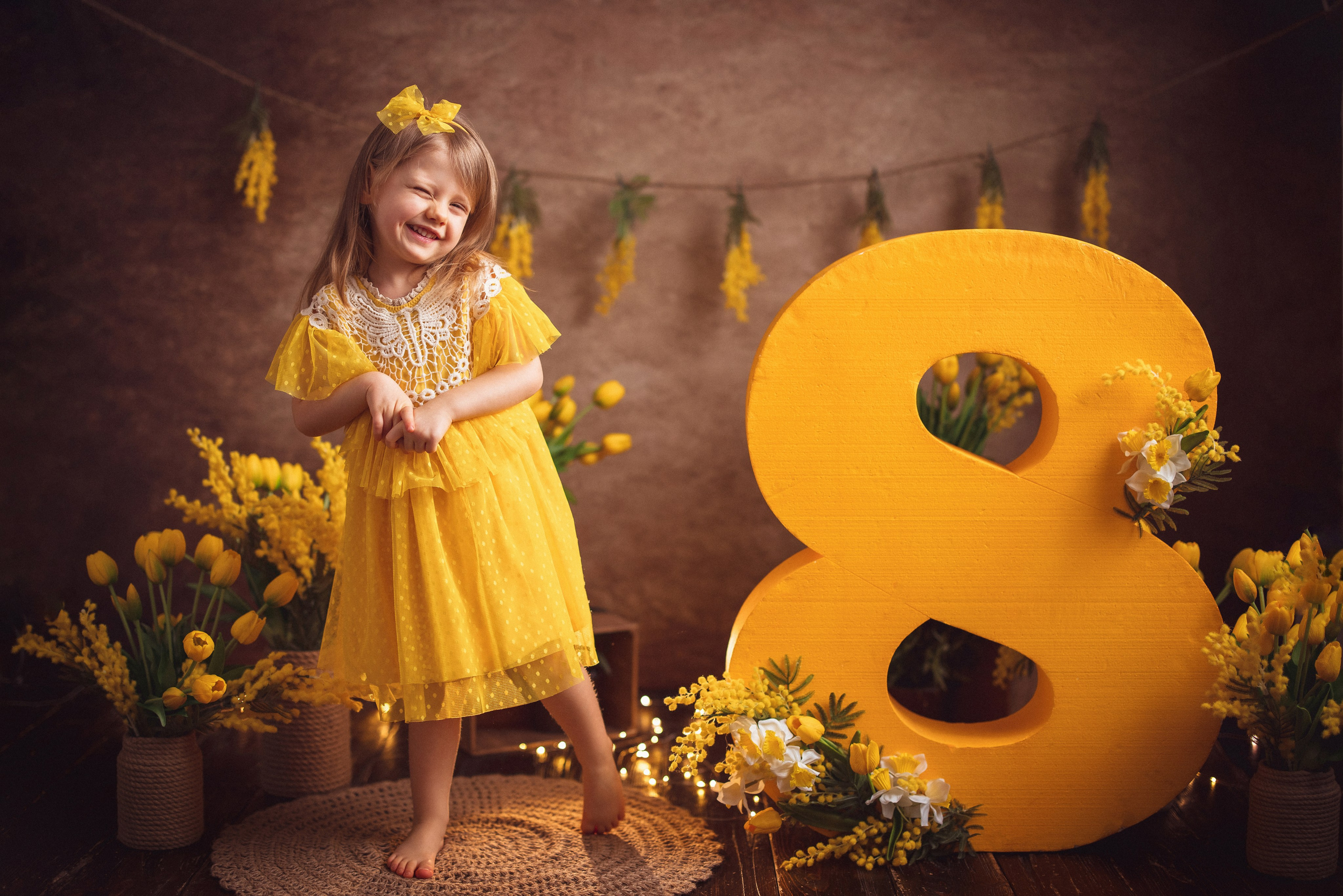 Детская фотосессия к 8 марта в фотостудии г. Краснодара. Семейный и детский фотограф в Краснодаре Анна Трашкова