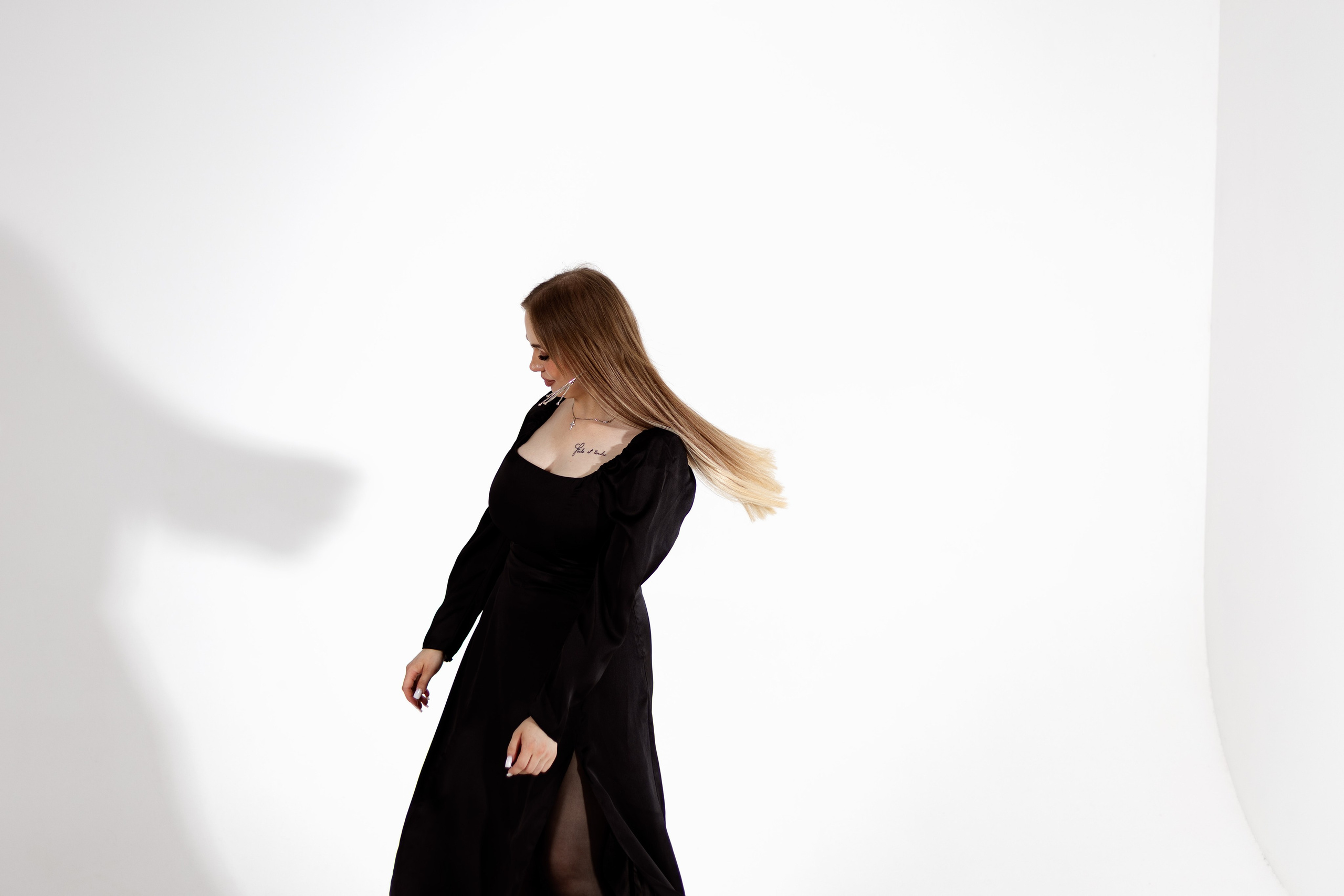 Фотосессия в студии для Елизаветы. Женский фотограф в Орске Новотроицке Динара Долганова