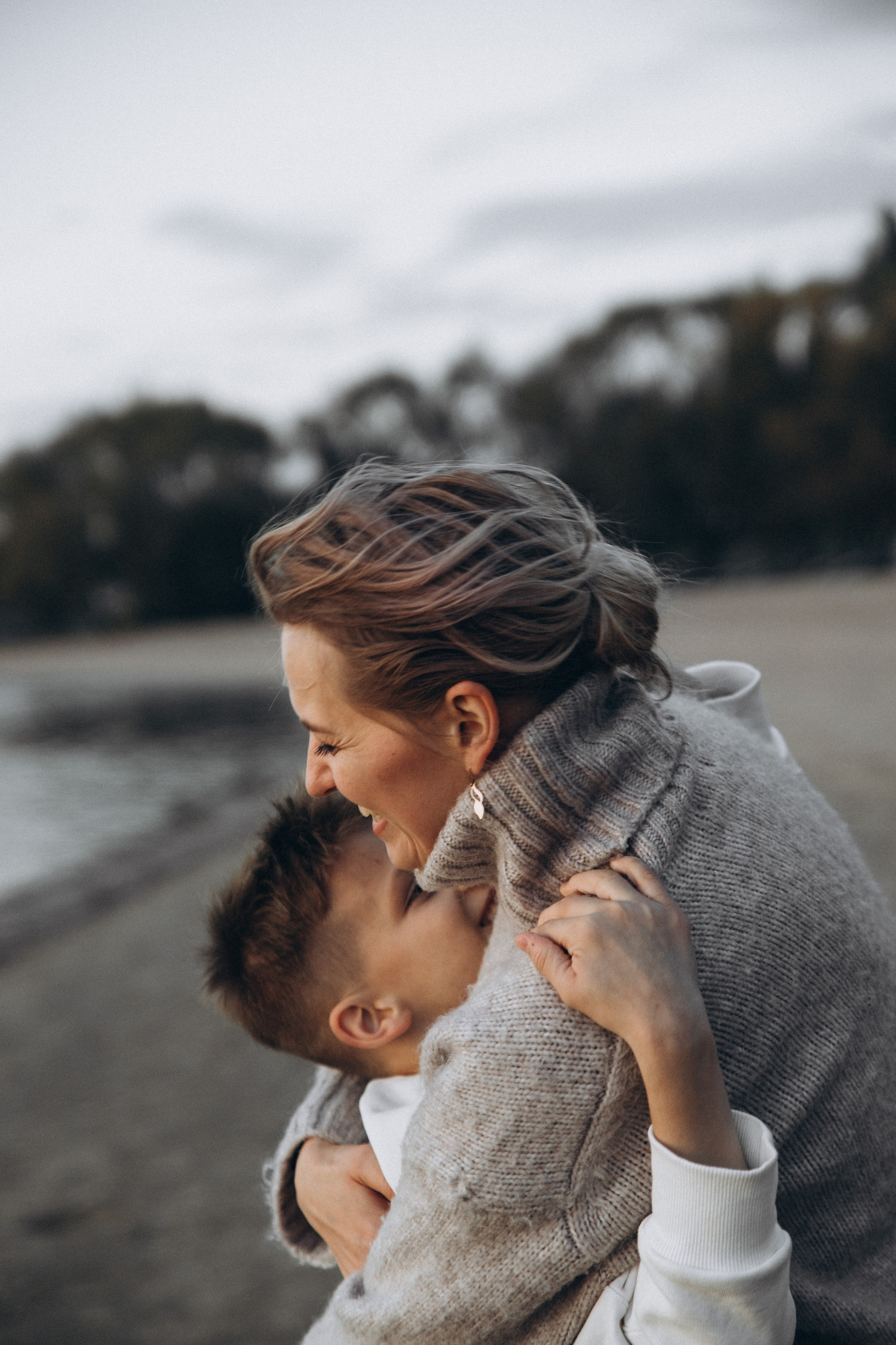 Большая семья на маленьком море. Репортажный и детский фотограф в Минске