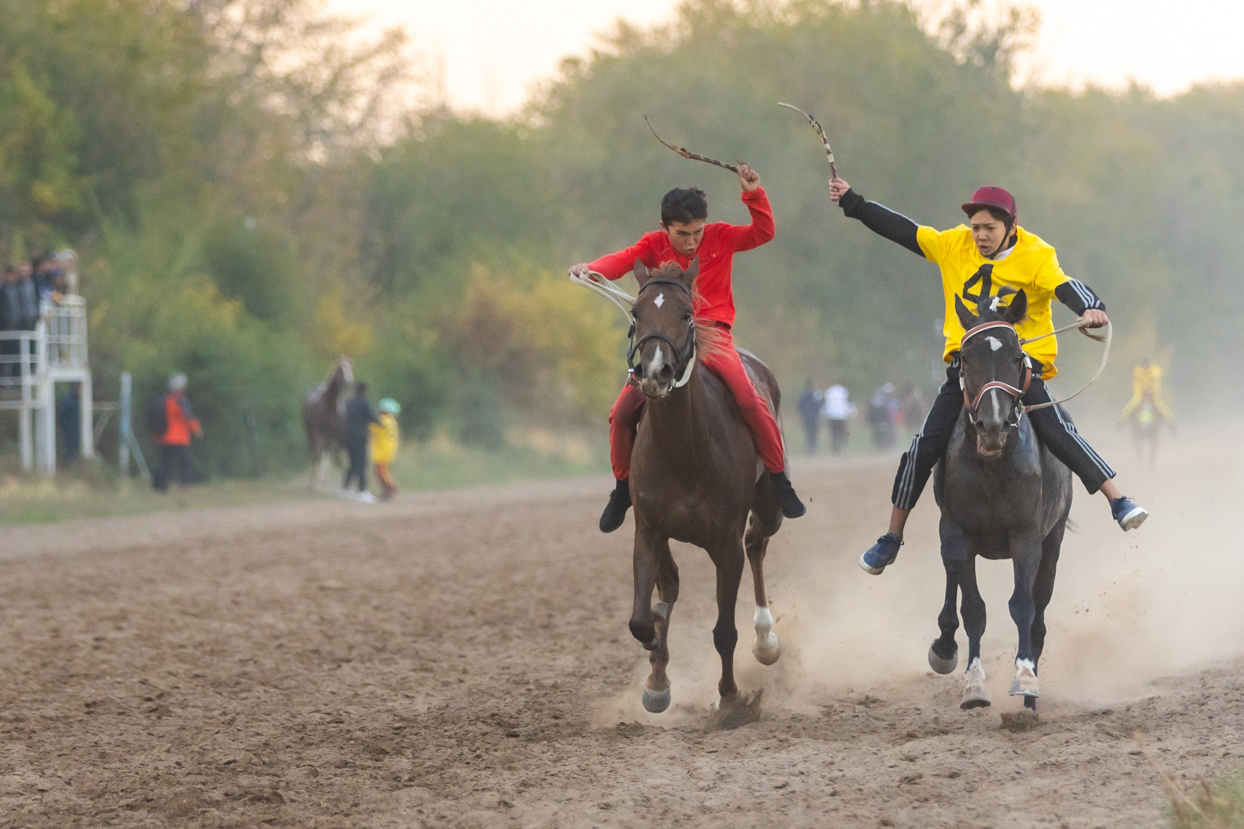 Фоторепортаж финал Казахстана по байге 2025 — конные забеги. Коммерческий и репортажный фотограф в Алматы — Jora Abramov