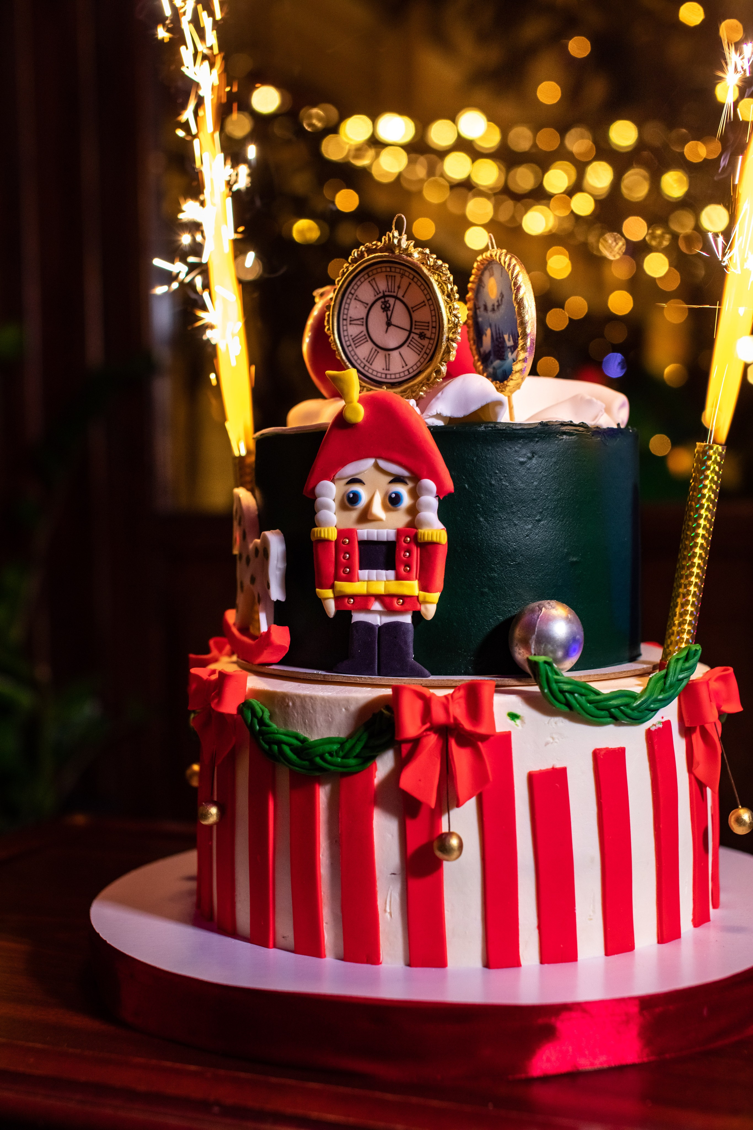 ЛоКс — Новый год. Двойняшки-фотографы Анна и Анастасия в Санкт-Петербурге