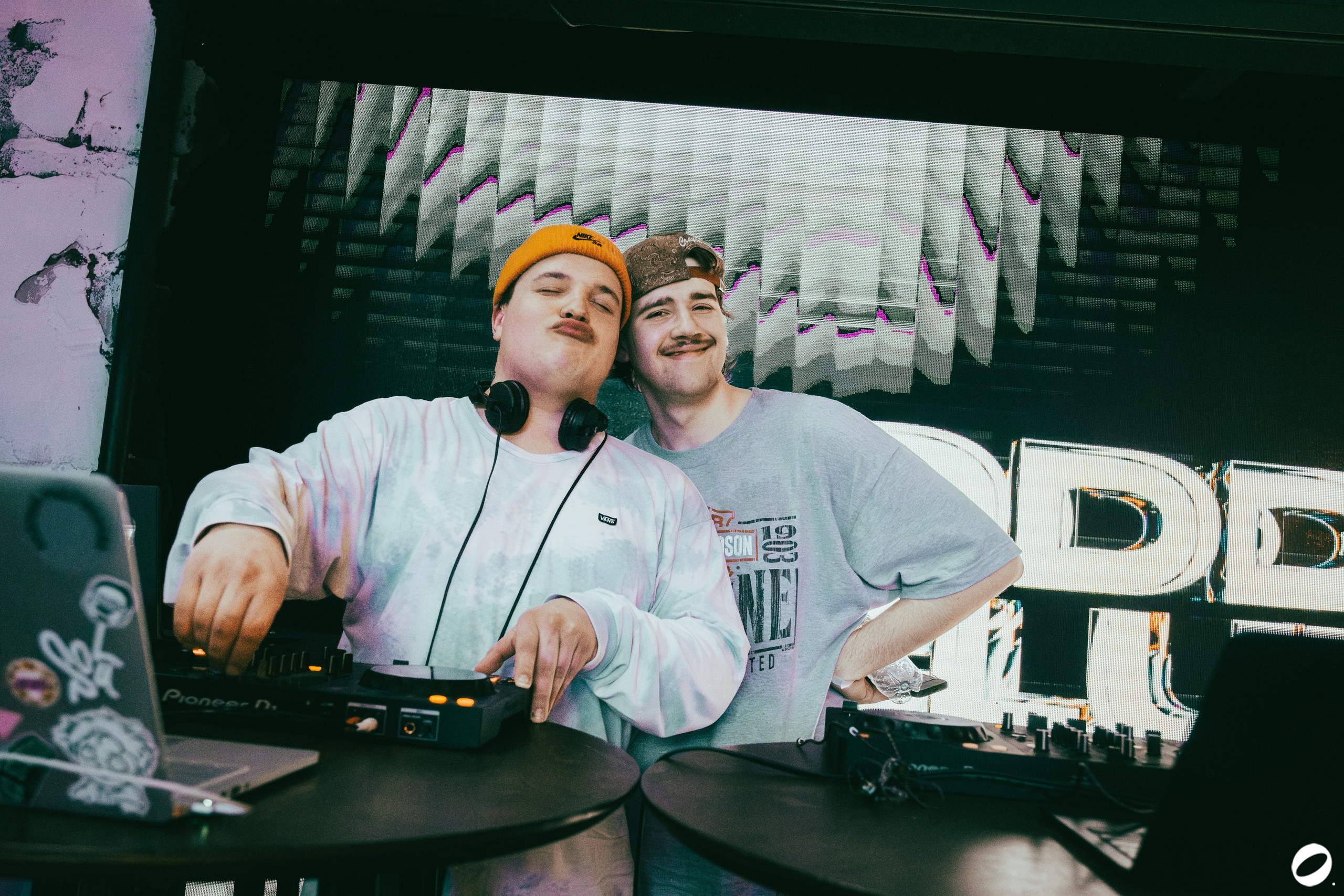 ODD.CLUB 04/04 (@youlovebu). Соня бу тебя сфоткала