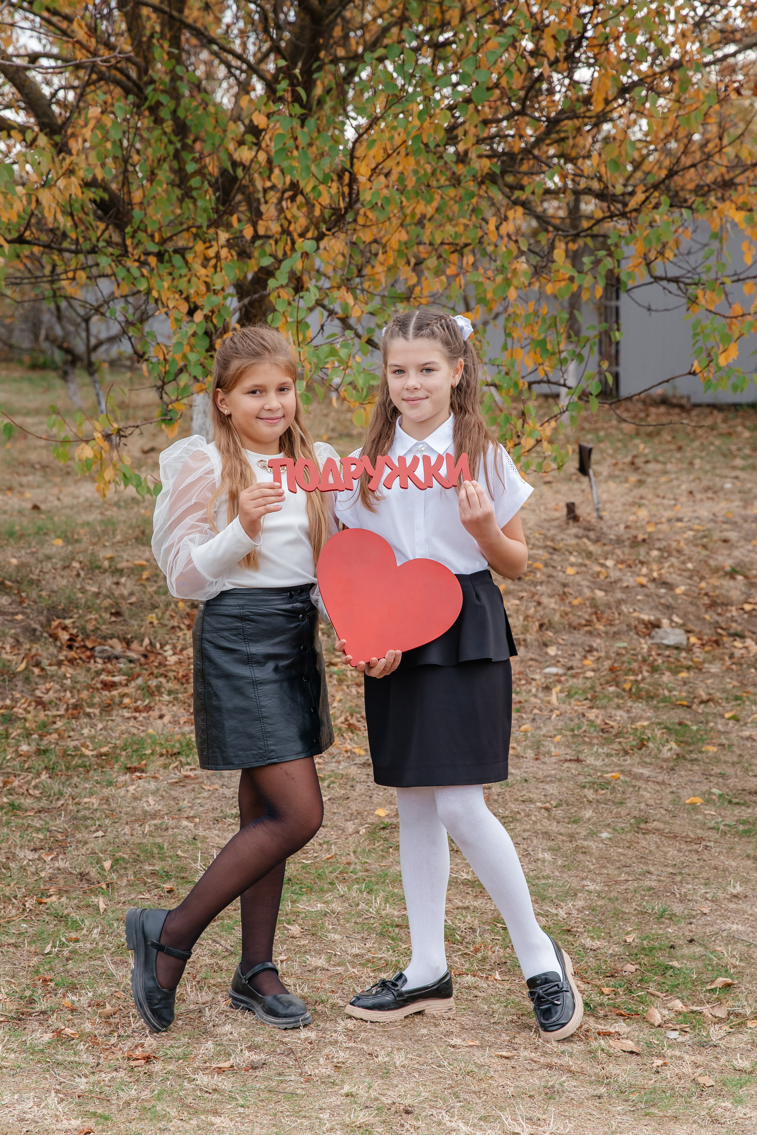 Фотосессия в начальной школе Крымск. Фотограф Любава Колесник. Выпускные альбомы в Крымском районе