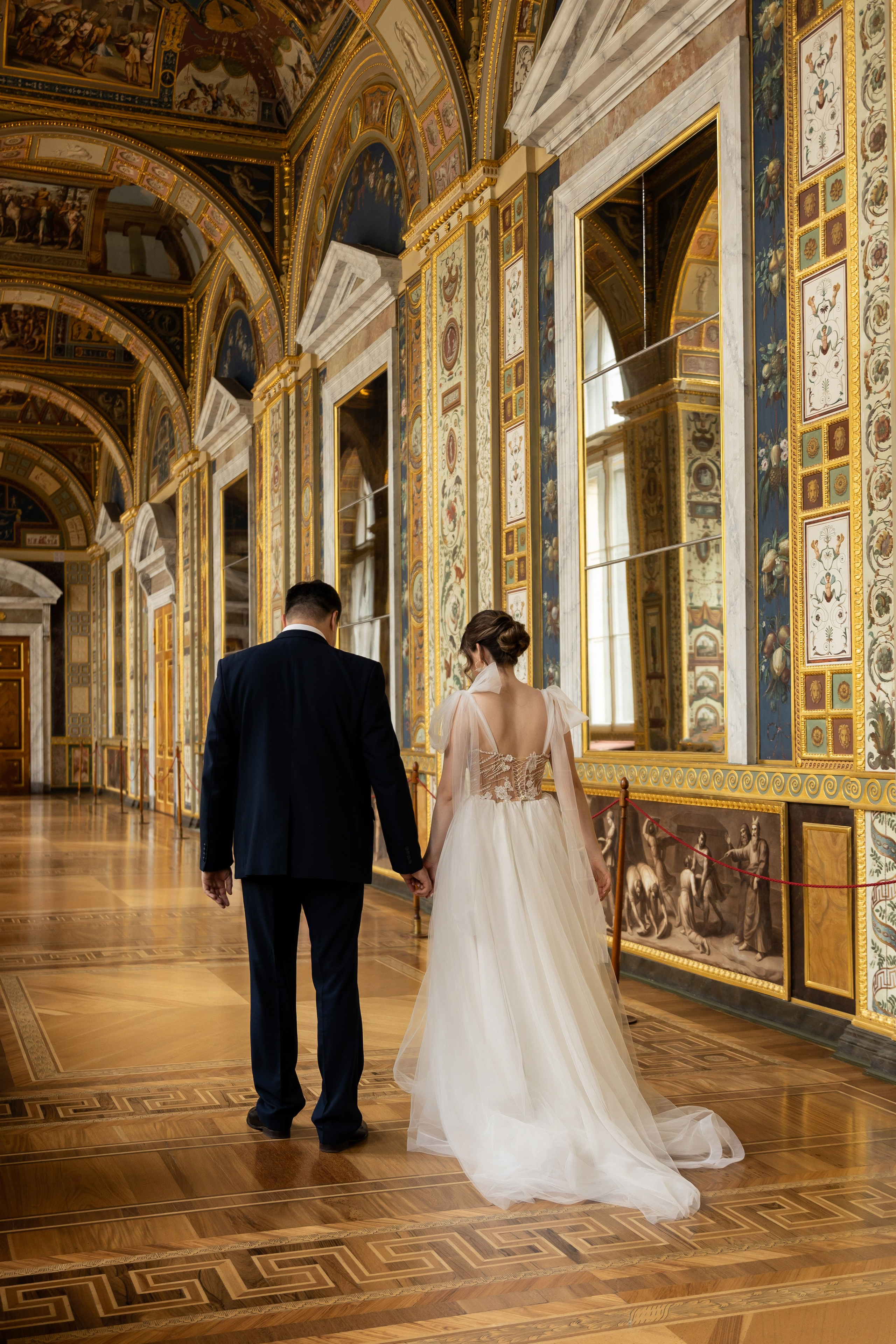 Свадебная фотосессия в Эрмитаже. Семейный и свадебный фотограф в Санкт-Петербурге Татьяна Швыкова