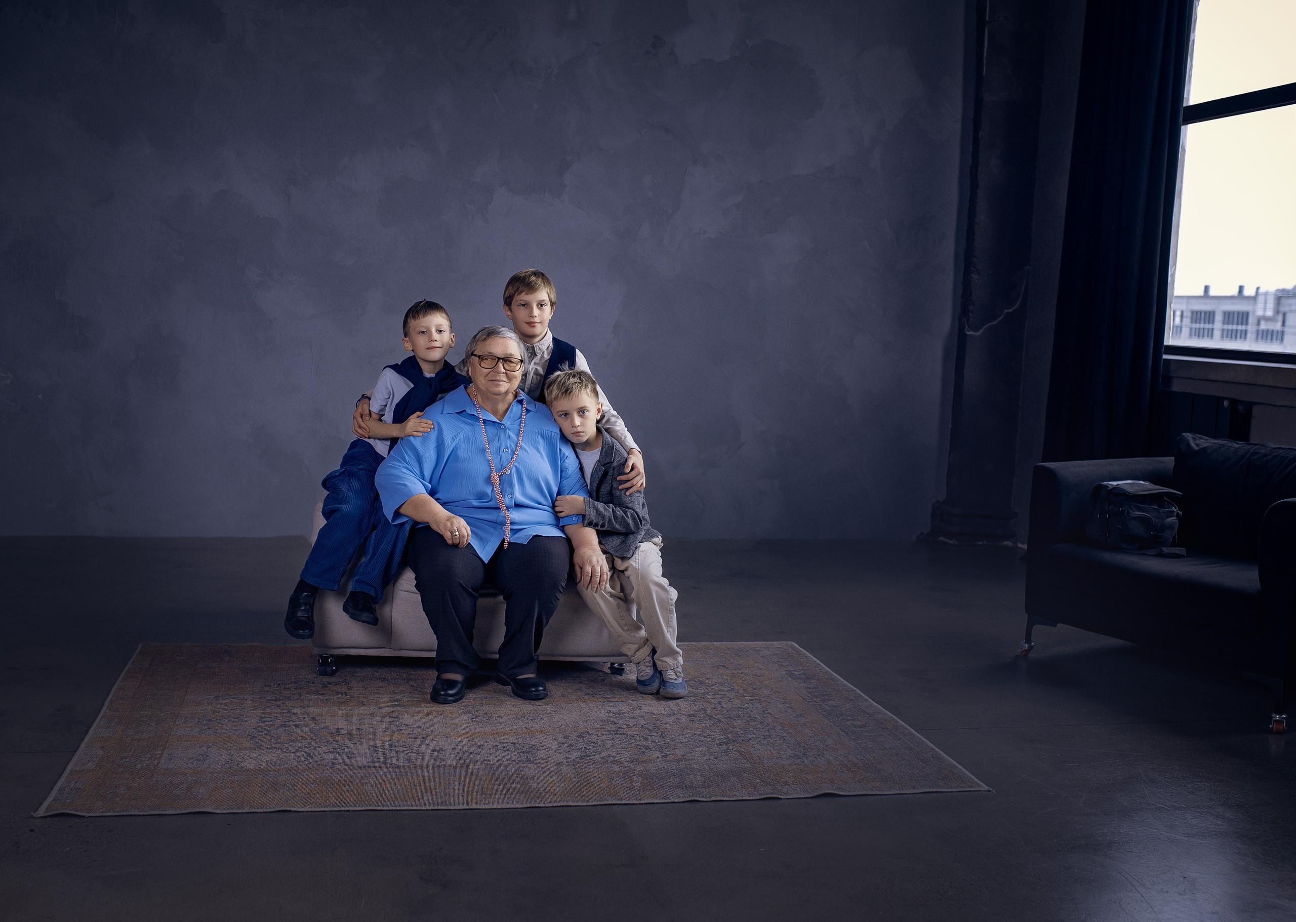 Сьемка поколений. Фотографы крещения/венчания  Красноярск Татьяна и Вячеслав Переваловы