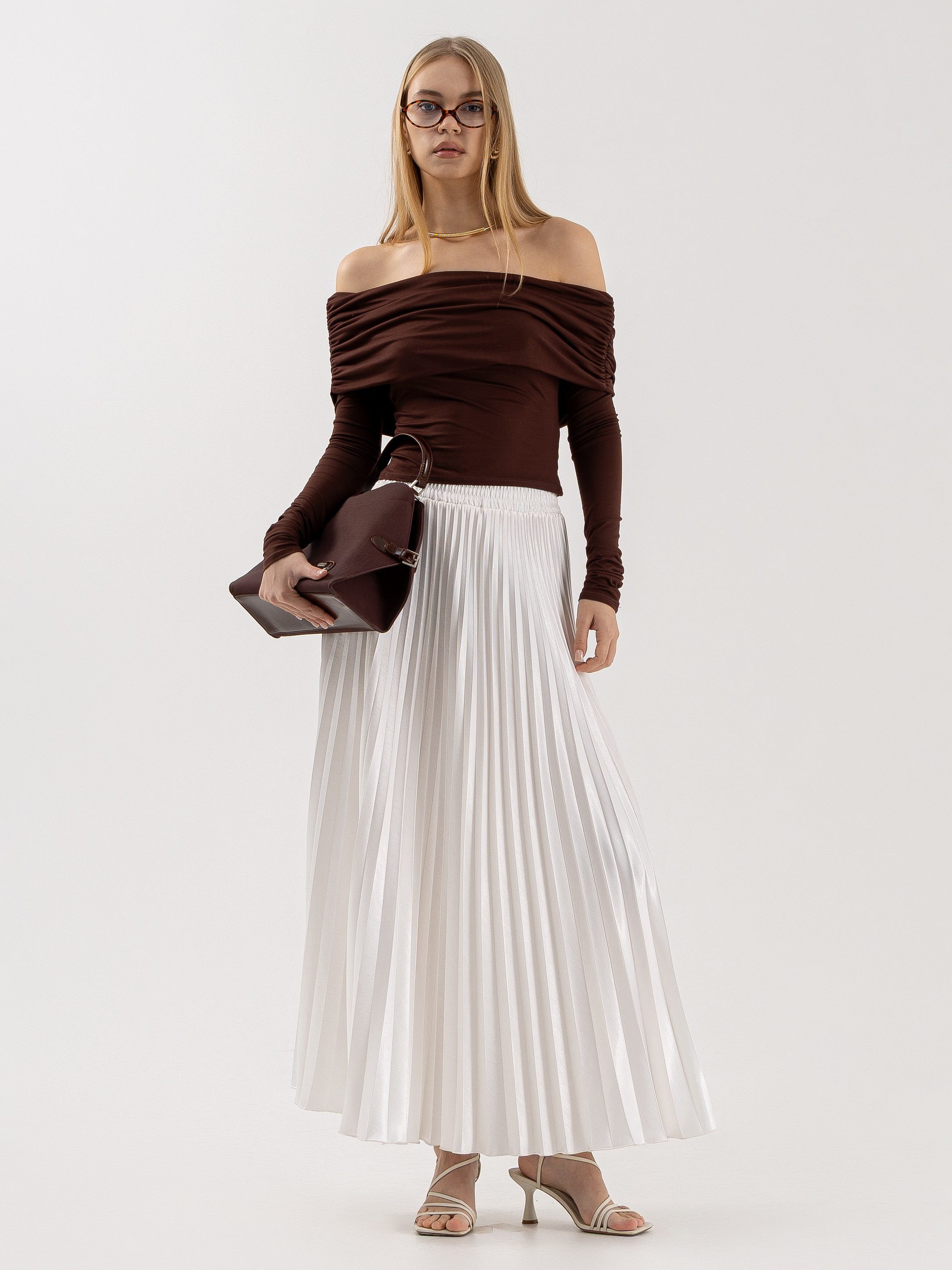 Влада. Стрит съемки для маркетплейсов в Сочи | ИИ контент | fashionprod