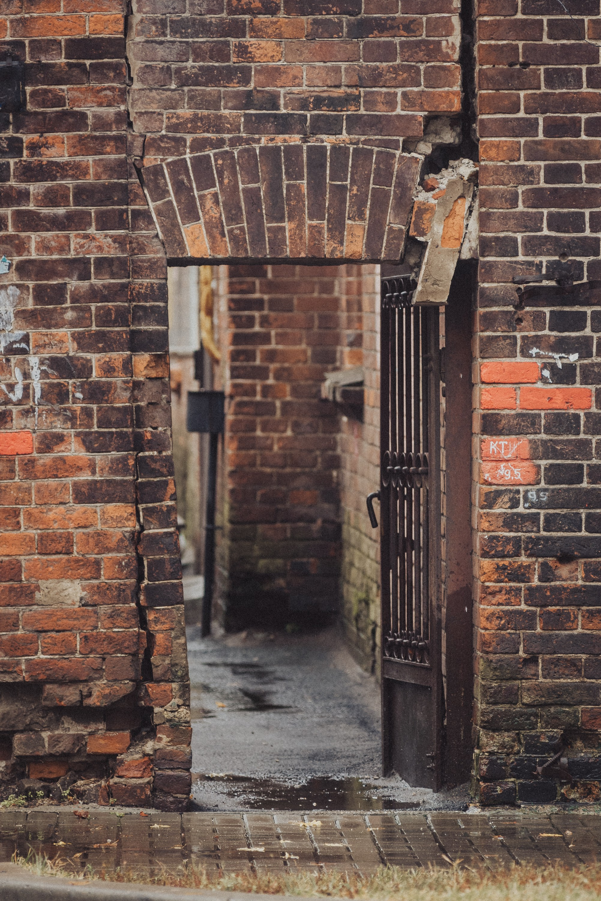 Проект #улицыгорода. Ярославль, ул. Республиканская. Документальный фотограф Илья Тихановский