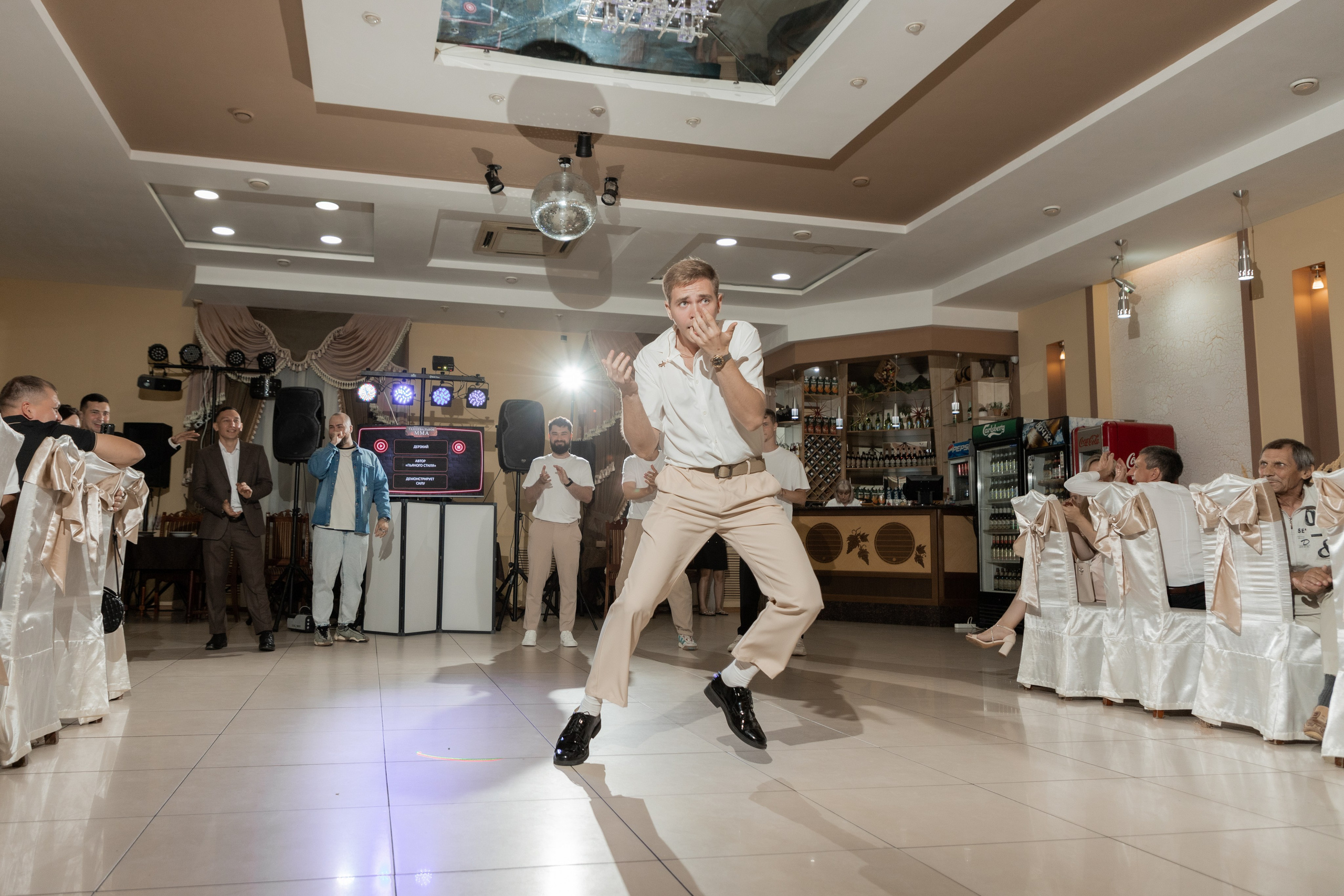 Роман и Александра (банкет). Свадебный фотограф Ангелина Сунгатулина | Саратов | Балаково | Вольск