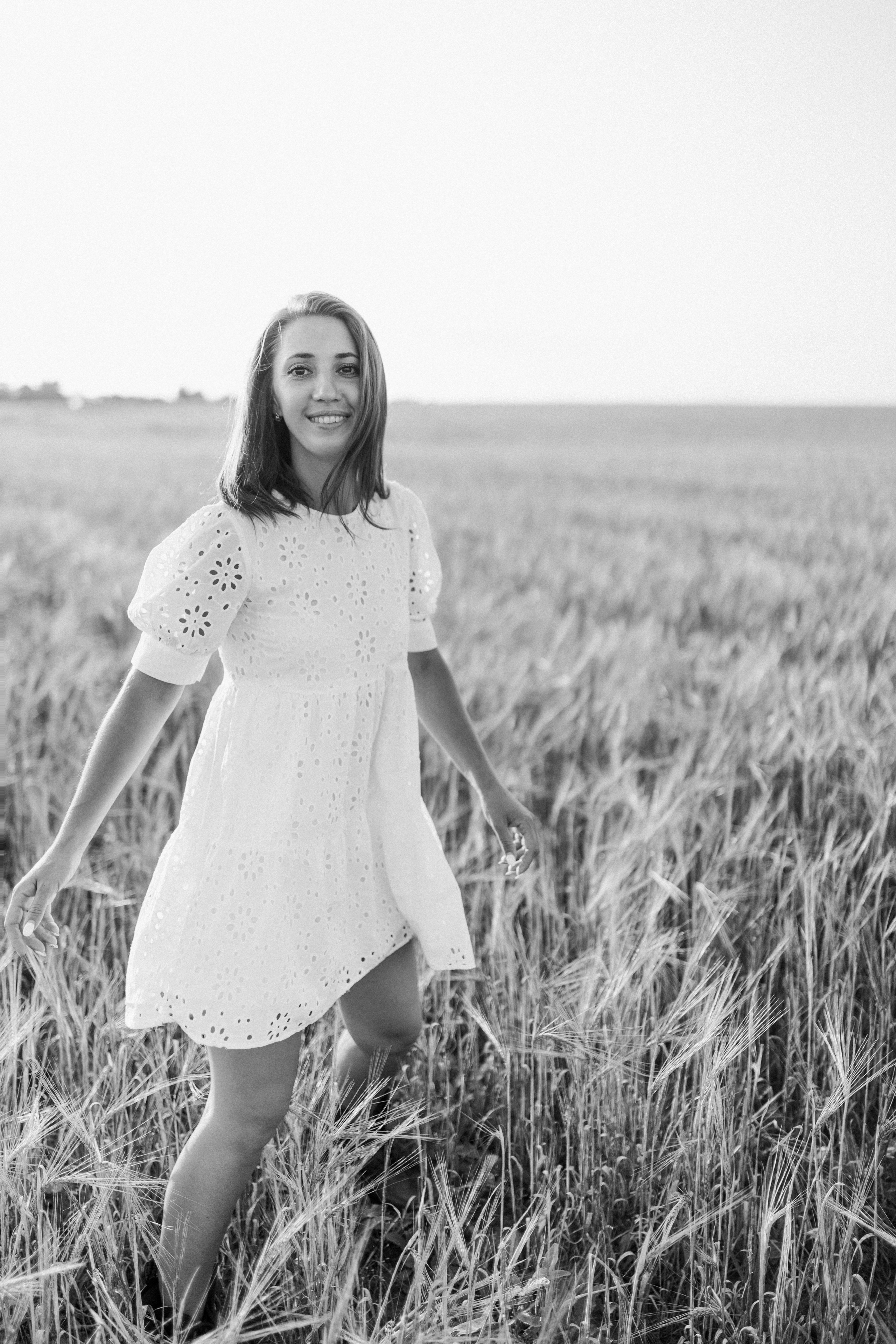Фотосессия в поле. Лена Крутова. Фотограф в Москве