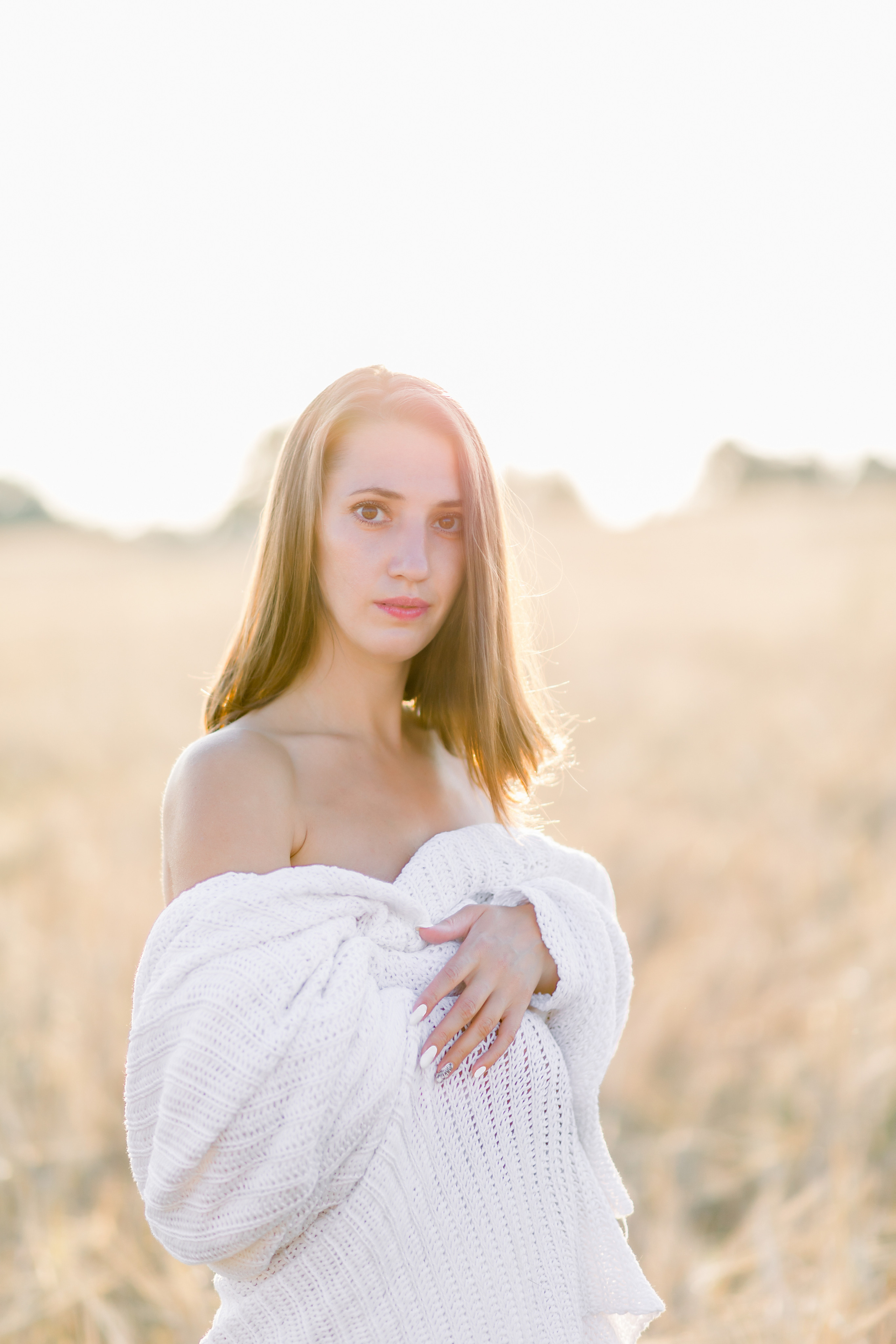 Фотосессия в поле. Лена Крутова. Фотограф в Москве