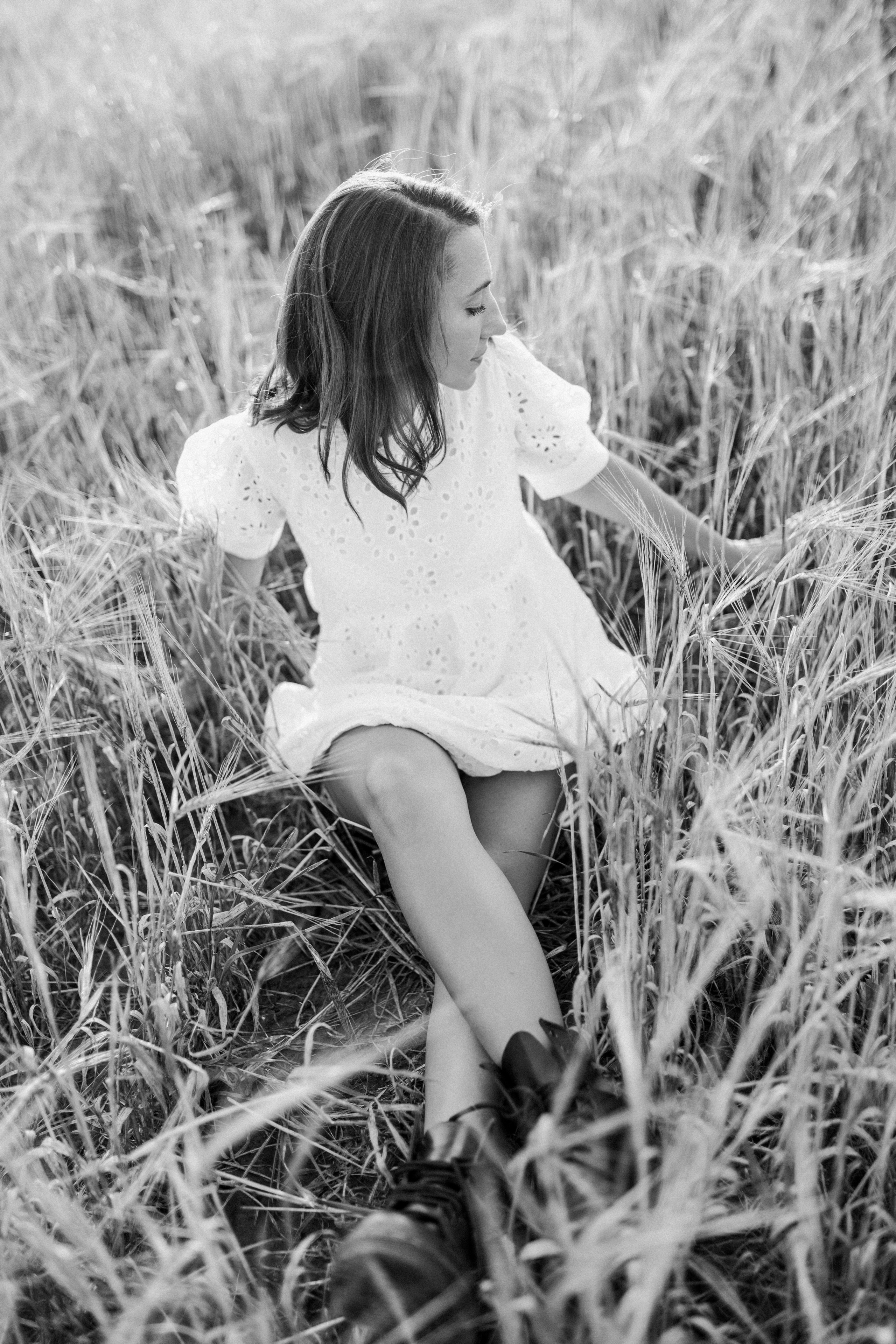 Фотосессия в поле. Лена Крутова. Фотограф в Москве