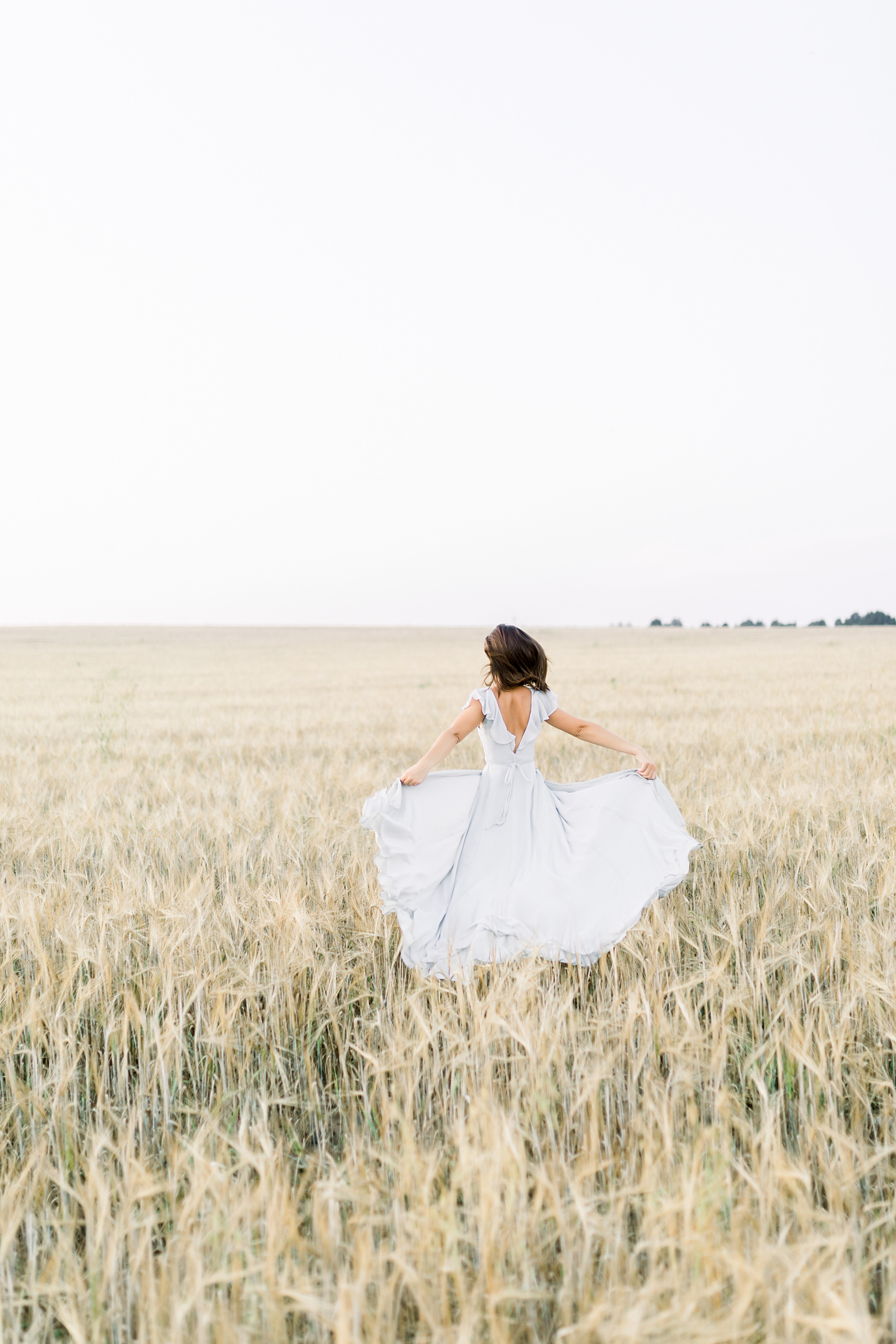 Фотосессия в поле. Лена Крутова. Фотограф в Москве