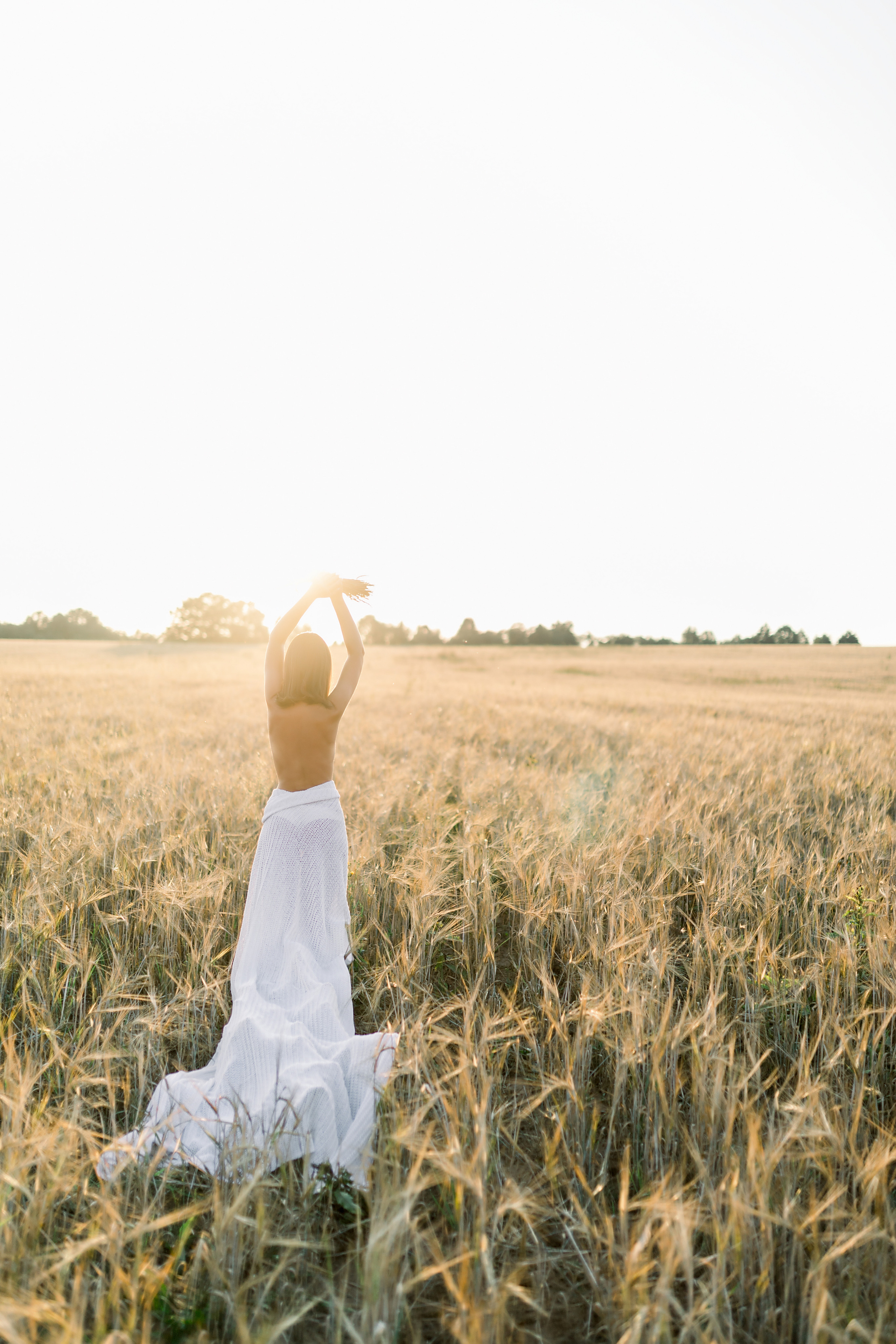 Фотосессия в поле. Лена Крутова. Фотограф в Москве