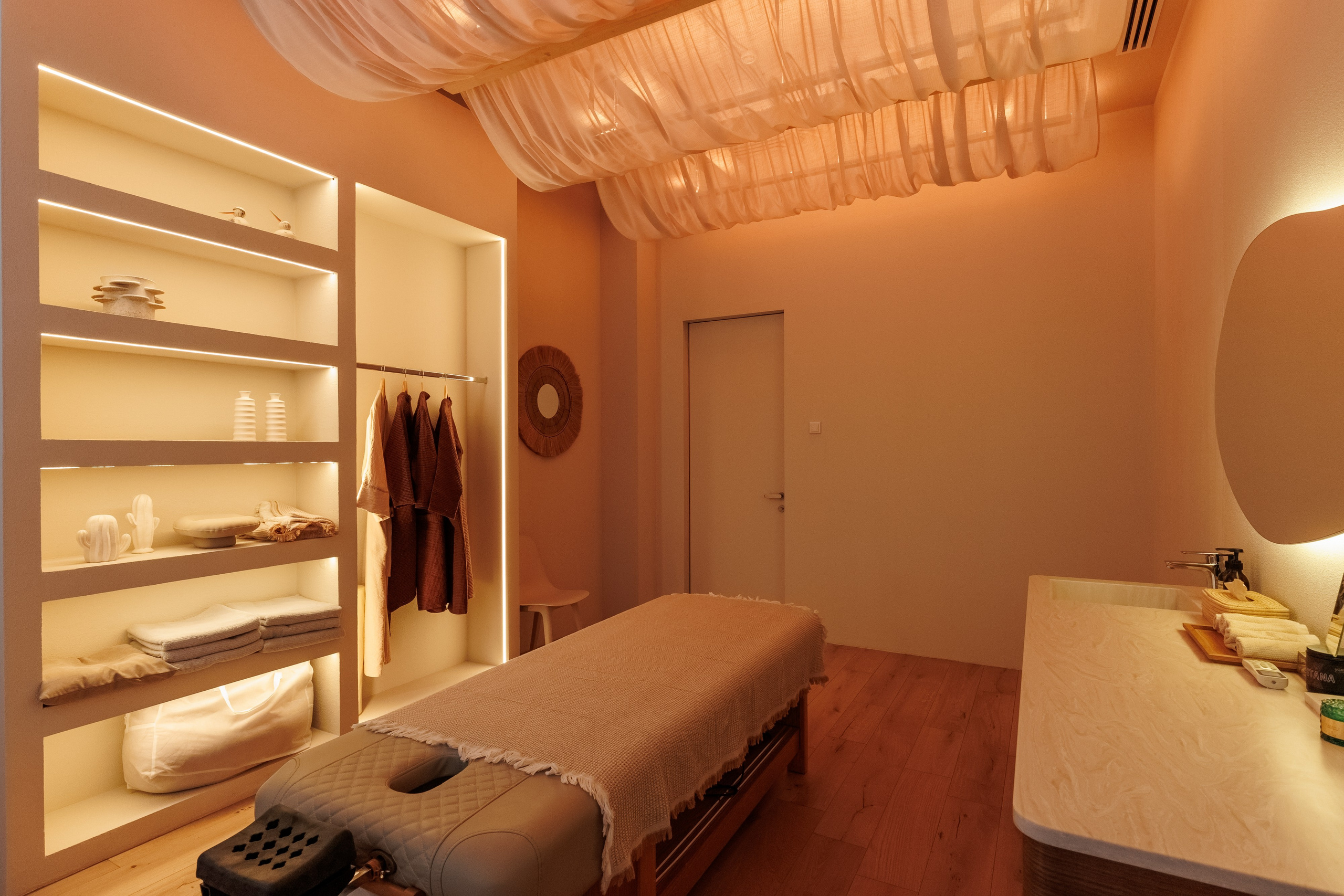 Интерьеры и выставки. Фотограф Сергей Лукьянов @xapeton_photo Москва