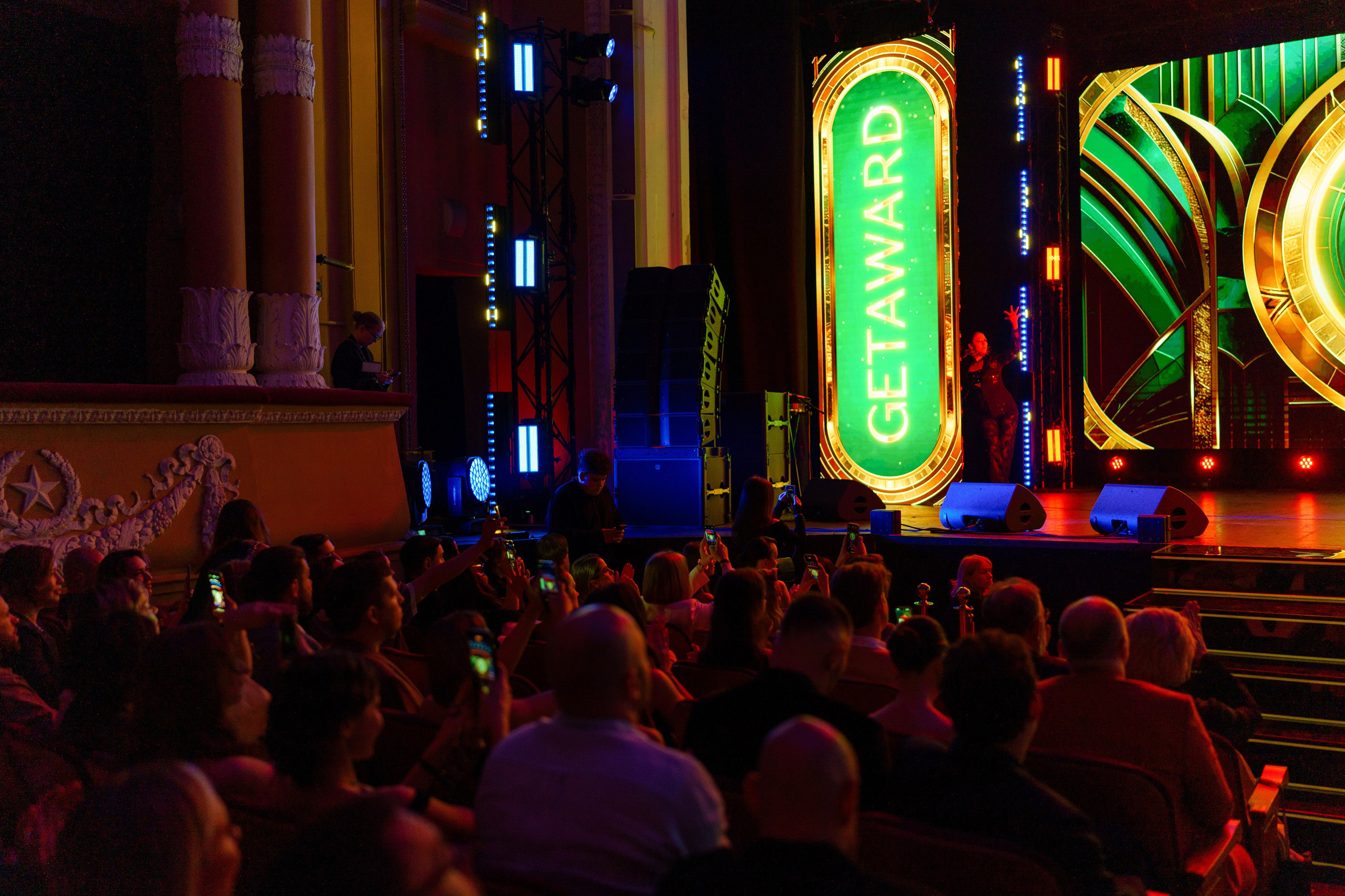 Фотограф репортажный на премию. Репортажный фотограф в Москве Саша Дружинина