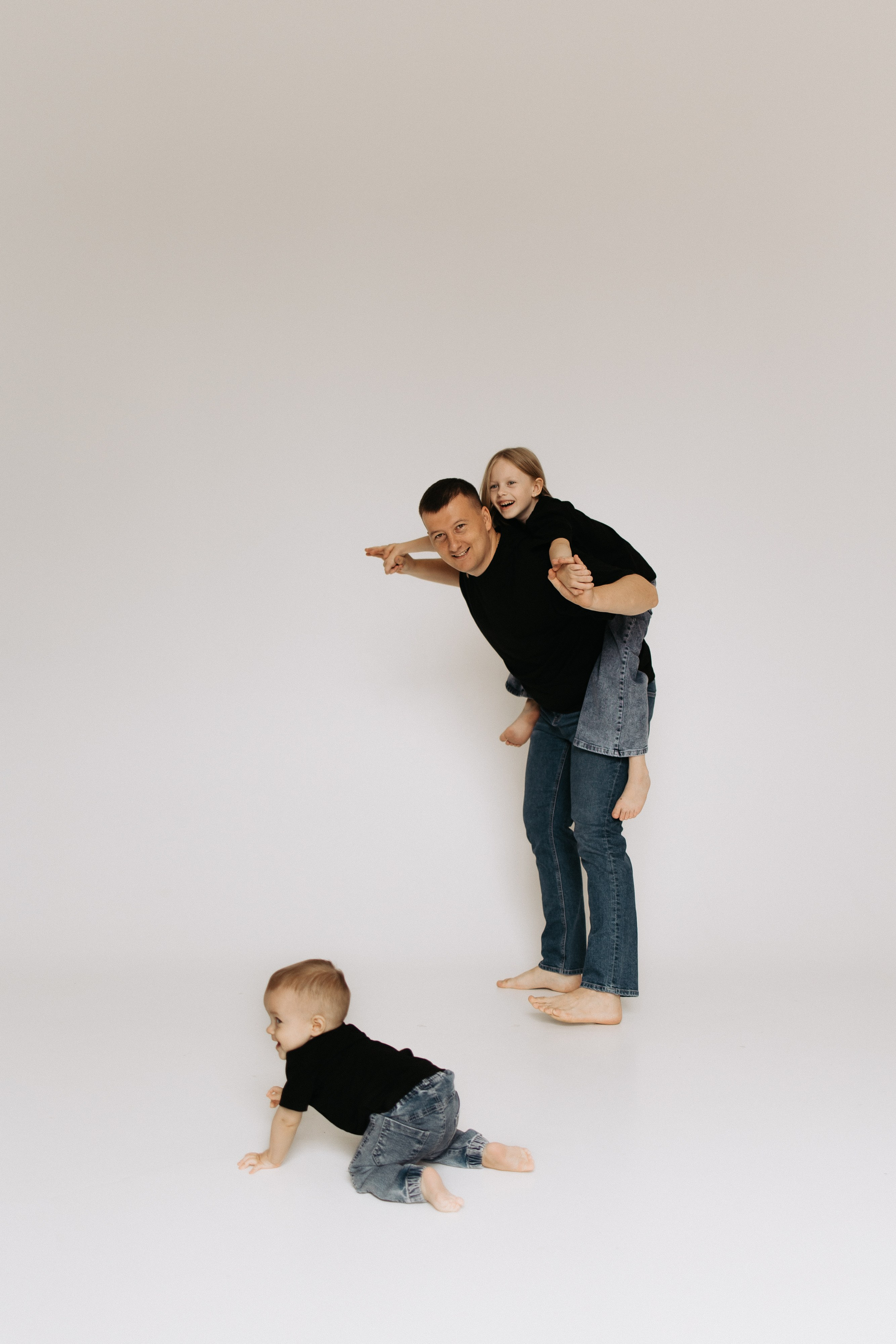 2 — минимализм. Семейный фотограф в Краснодаре Храмова Анна