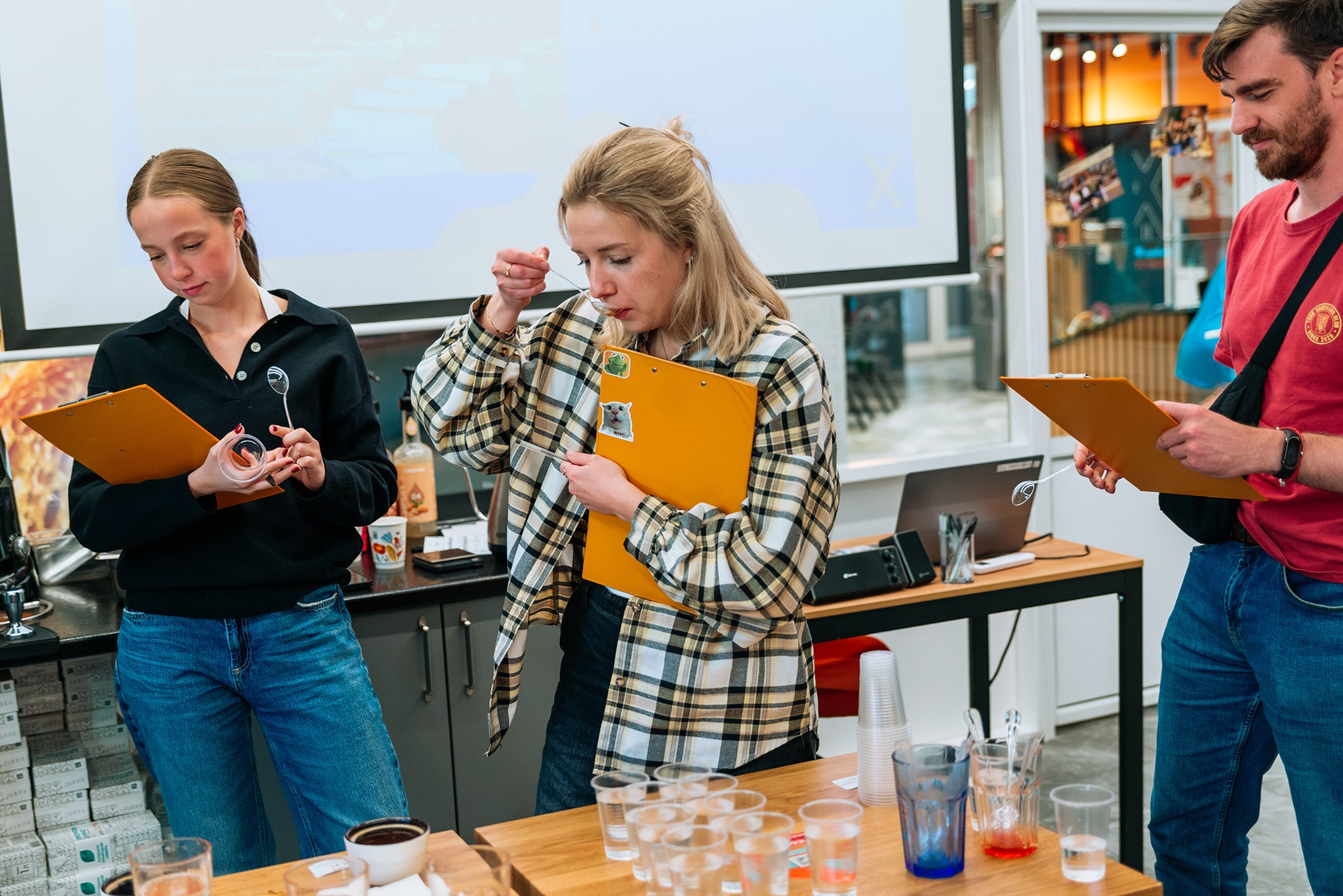 Лекция-дегустация в Хлебнике для Ночлежки. Август 25. Репортажный фотограф в Санкт-Петербурге Анастасия Клёпова