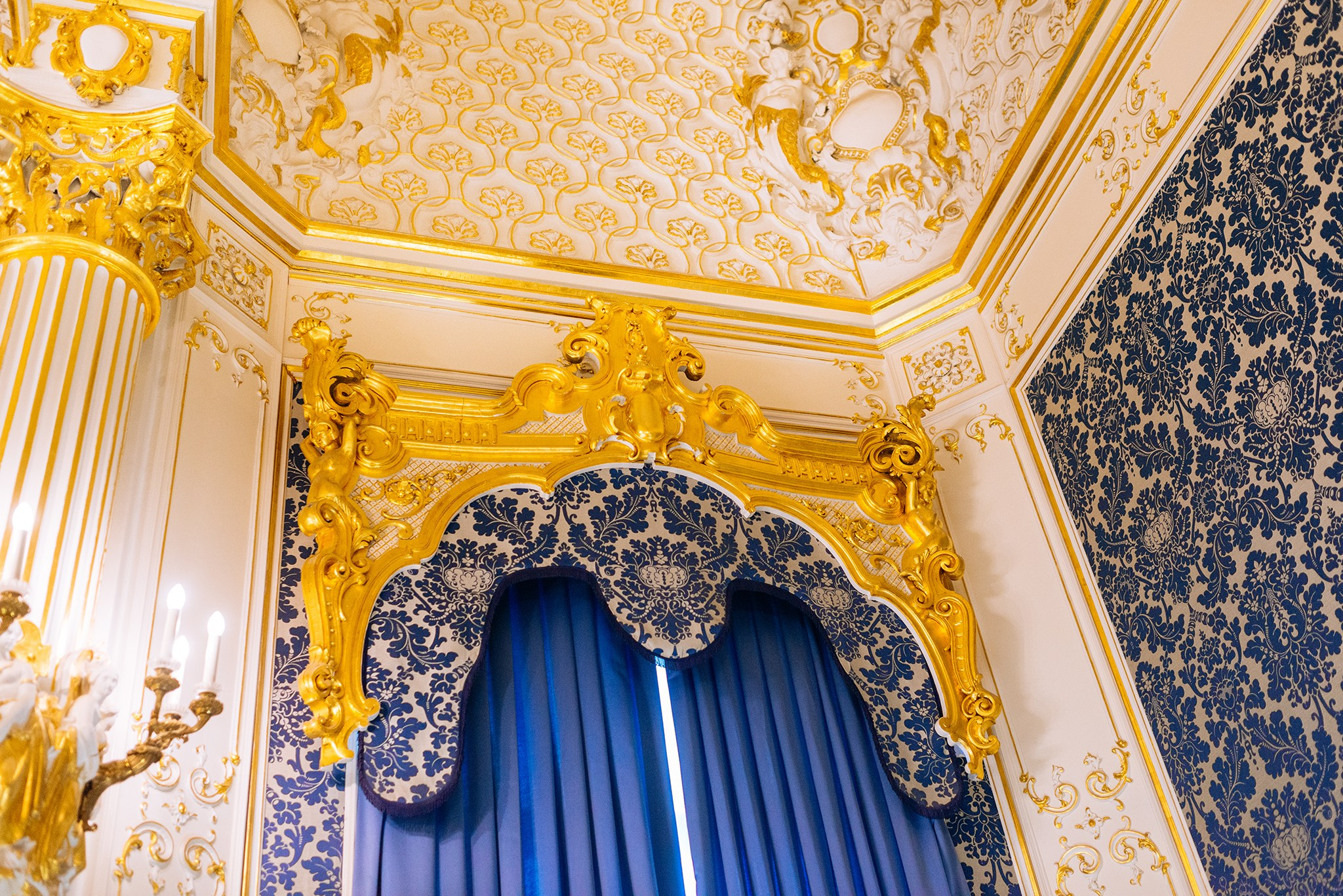 Егор Шапиро. Экскурсия в музей Фаберже. Ноябрь 24. Репортажный фотограф в Санкт-Петербурге Анастасия Клёпова