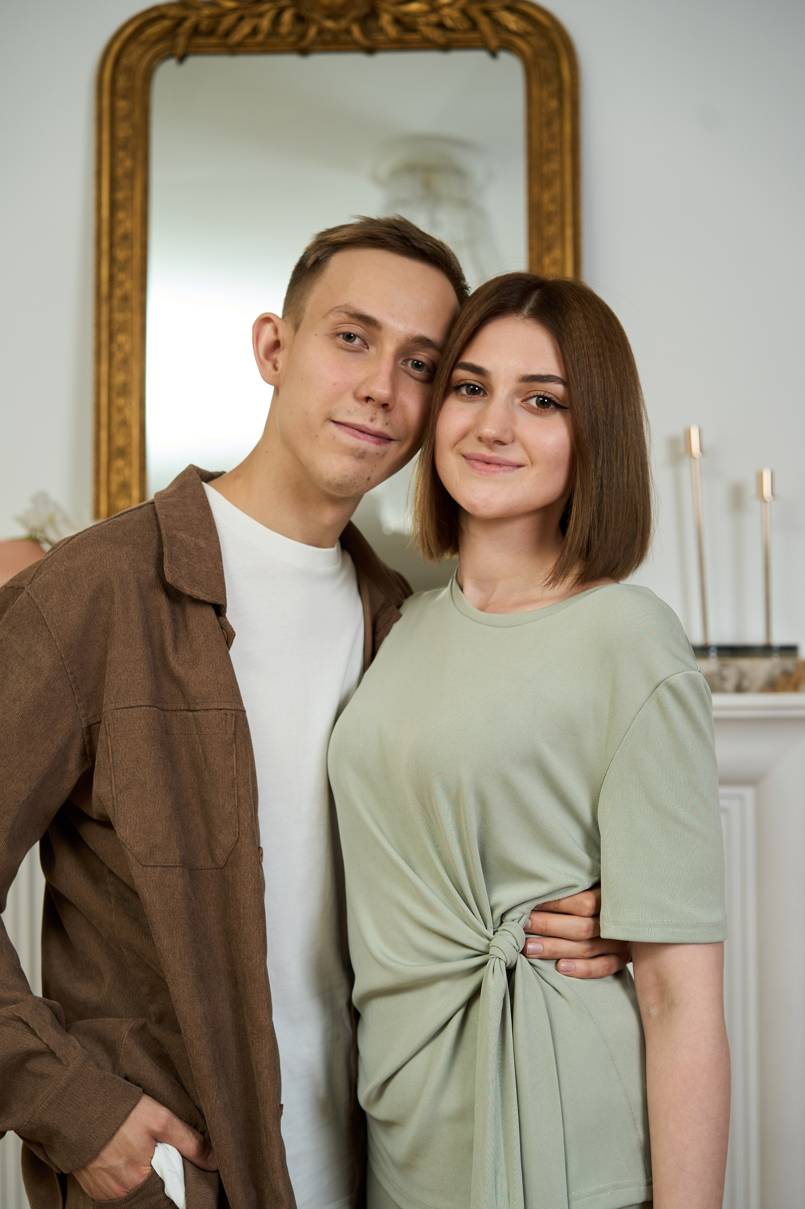 Портретная съемка большой семьи с искусственным светом в студии. Фотограф Екатеринбург Кокшарова Александра