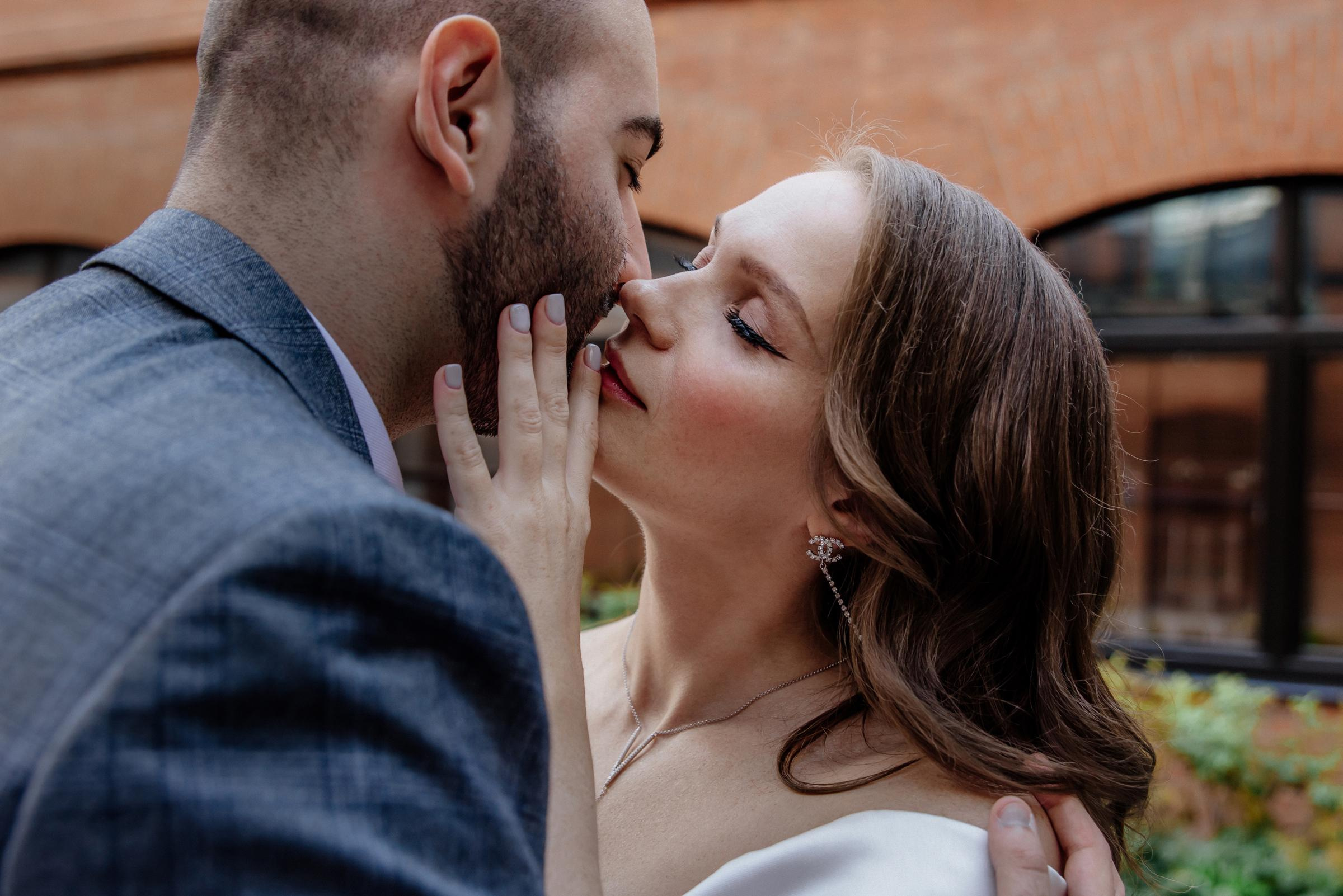 свадебная прогулка на территории даниловской мануфактуры