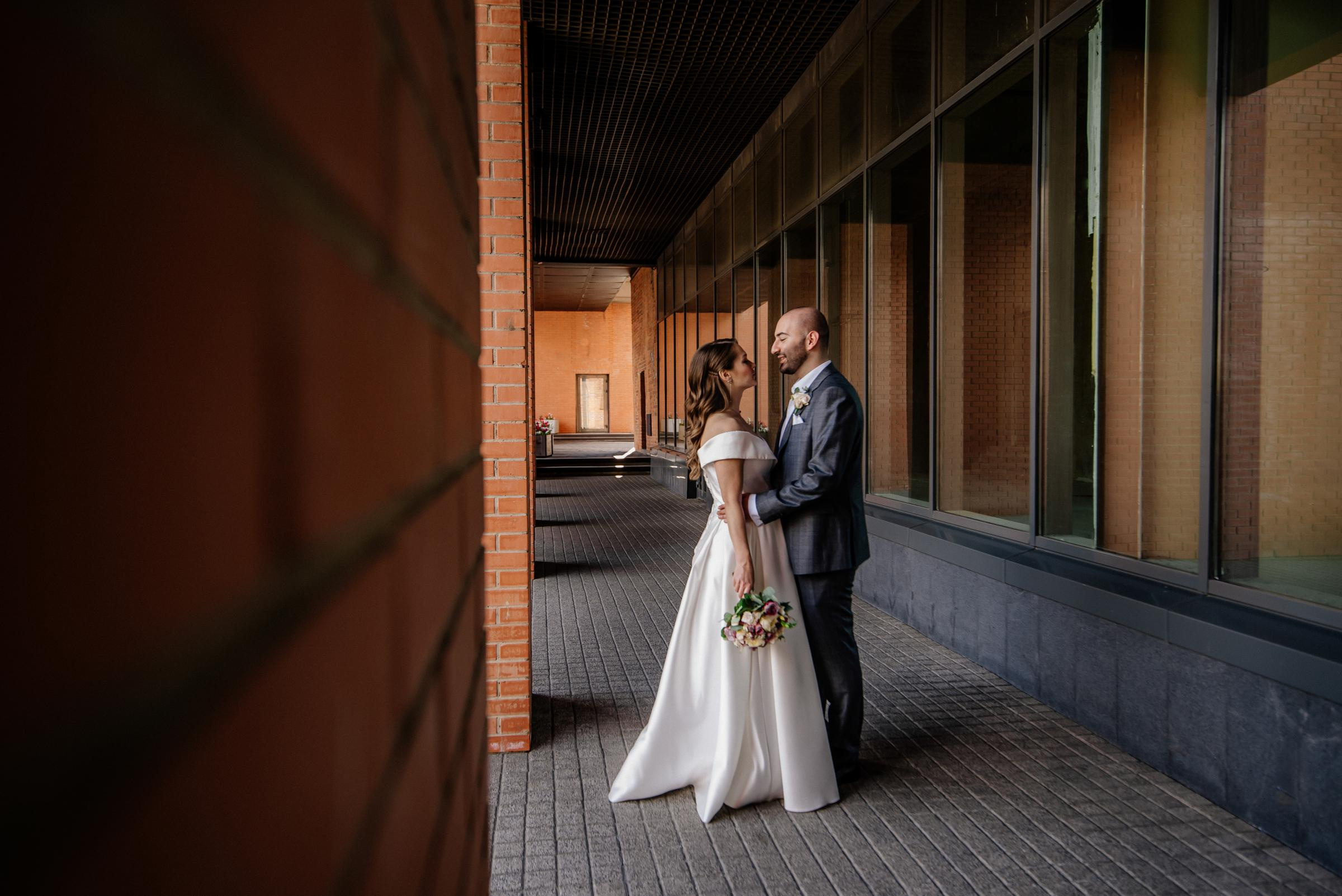 свадебная прогулка на территории даниловской мануфактуры