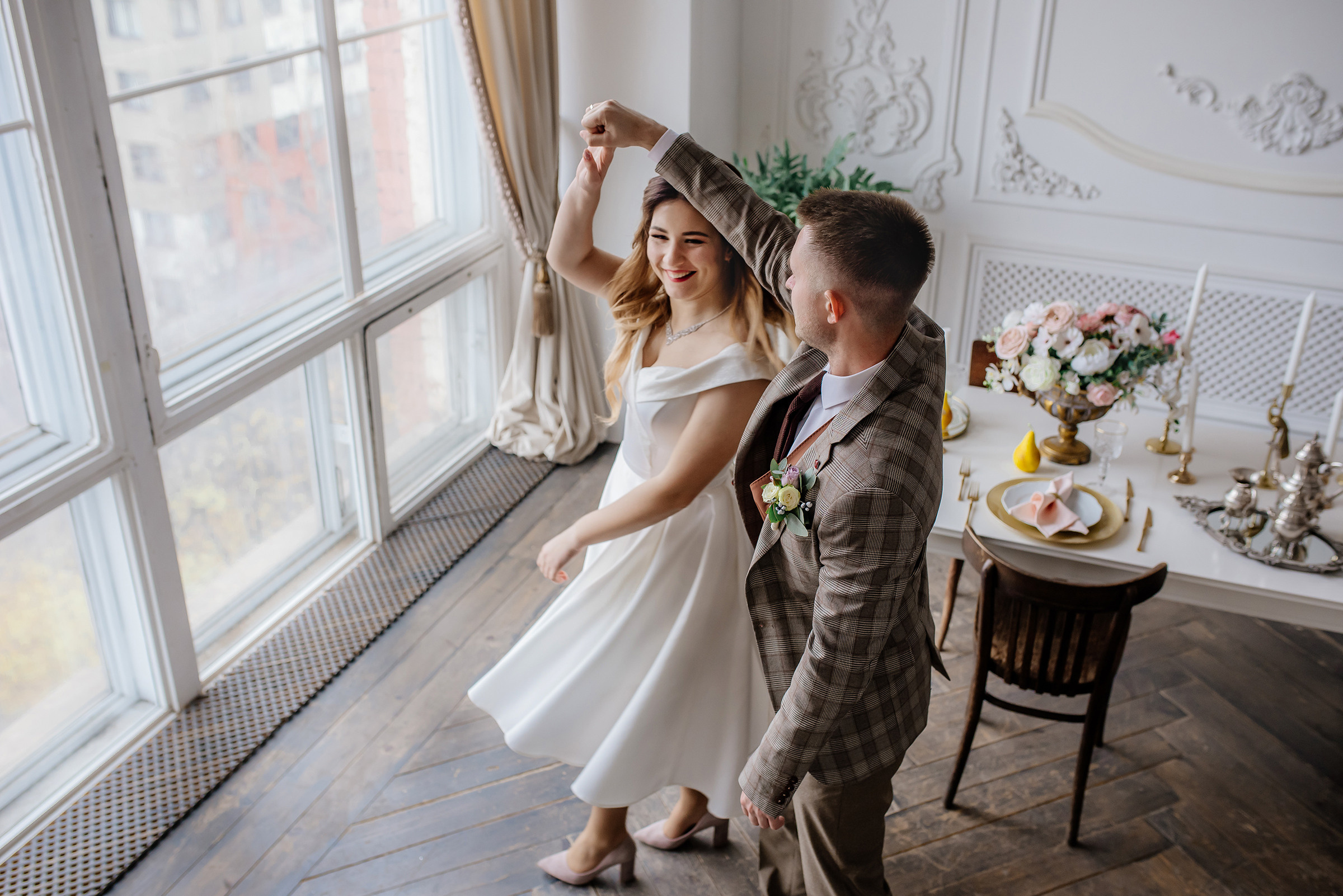 свадебная фотосессия в студии naked sky в зале angels