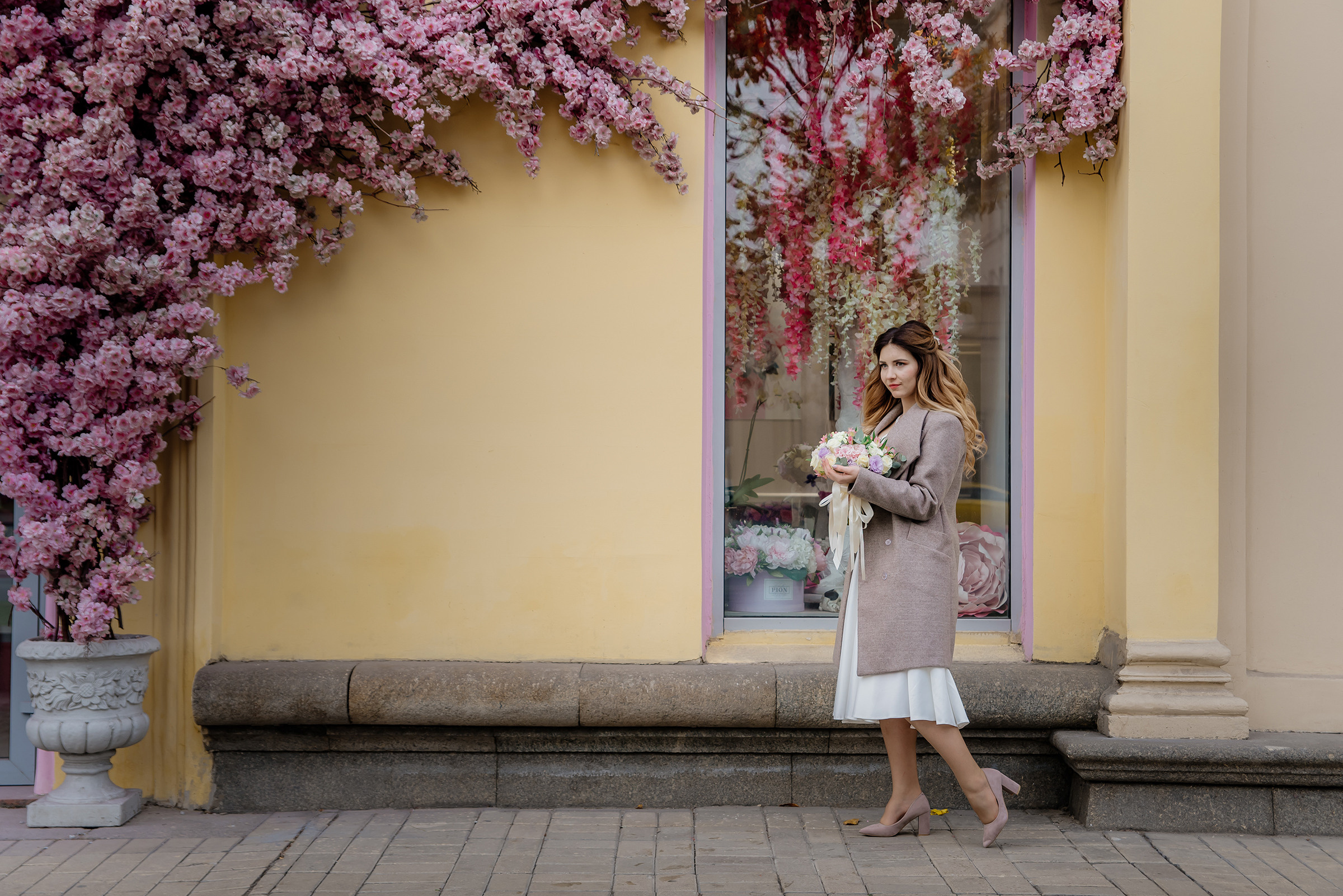 свадебная прогулка осенью по кутузовскому проспекту 