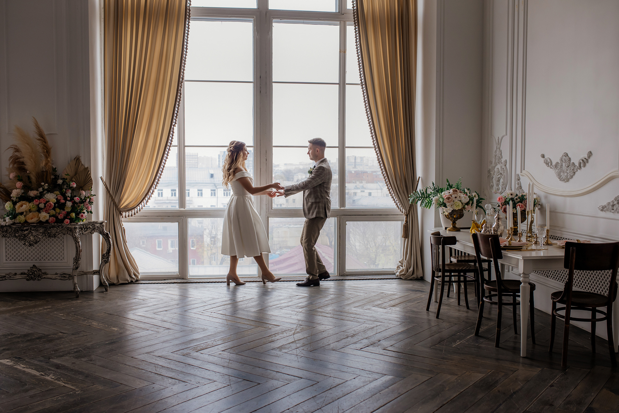 свадебная фотосессия в студии naked sky в зале angels