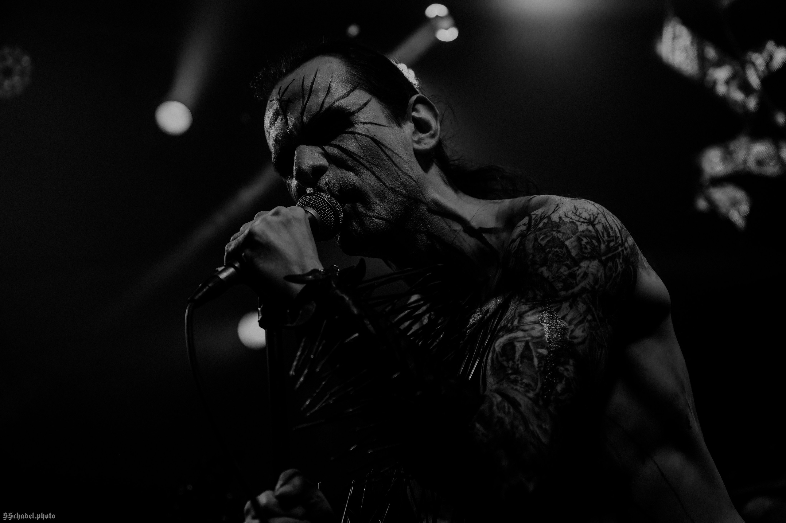 Frostlagte Måne 07.12.25. We will make everything metal!