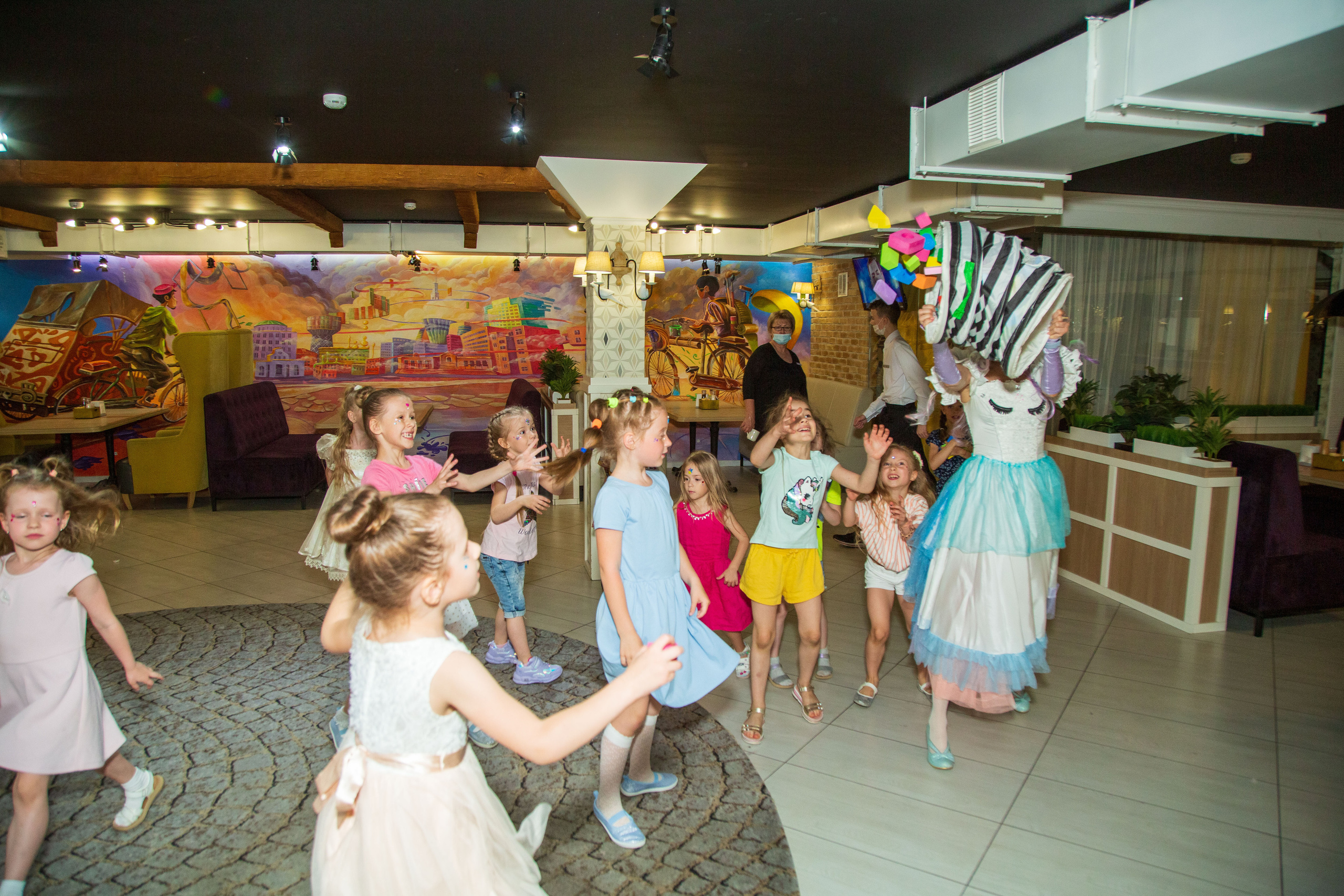 Детский день рожденья в Геркулес. Свадебный, семейный и детский фотограф в Калининграде Елена Кравцова