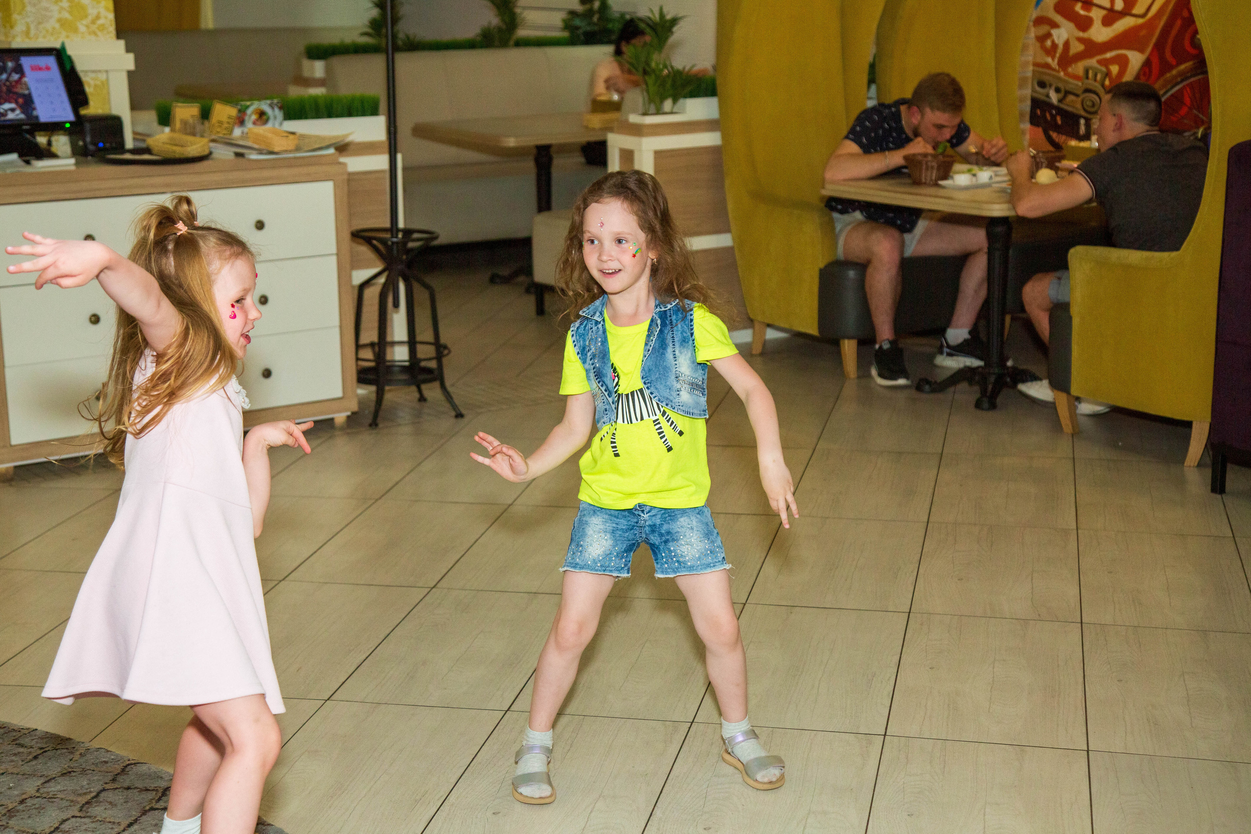 Детский день рожденья в Геркулес. Свадебный, семейный и детский фотограф в Калининграде Елена Кравцова