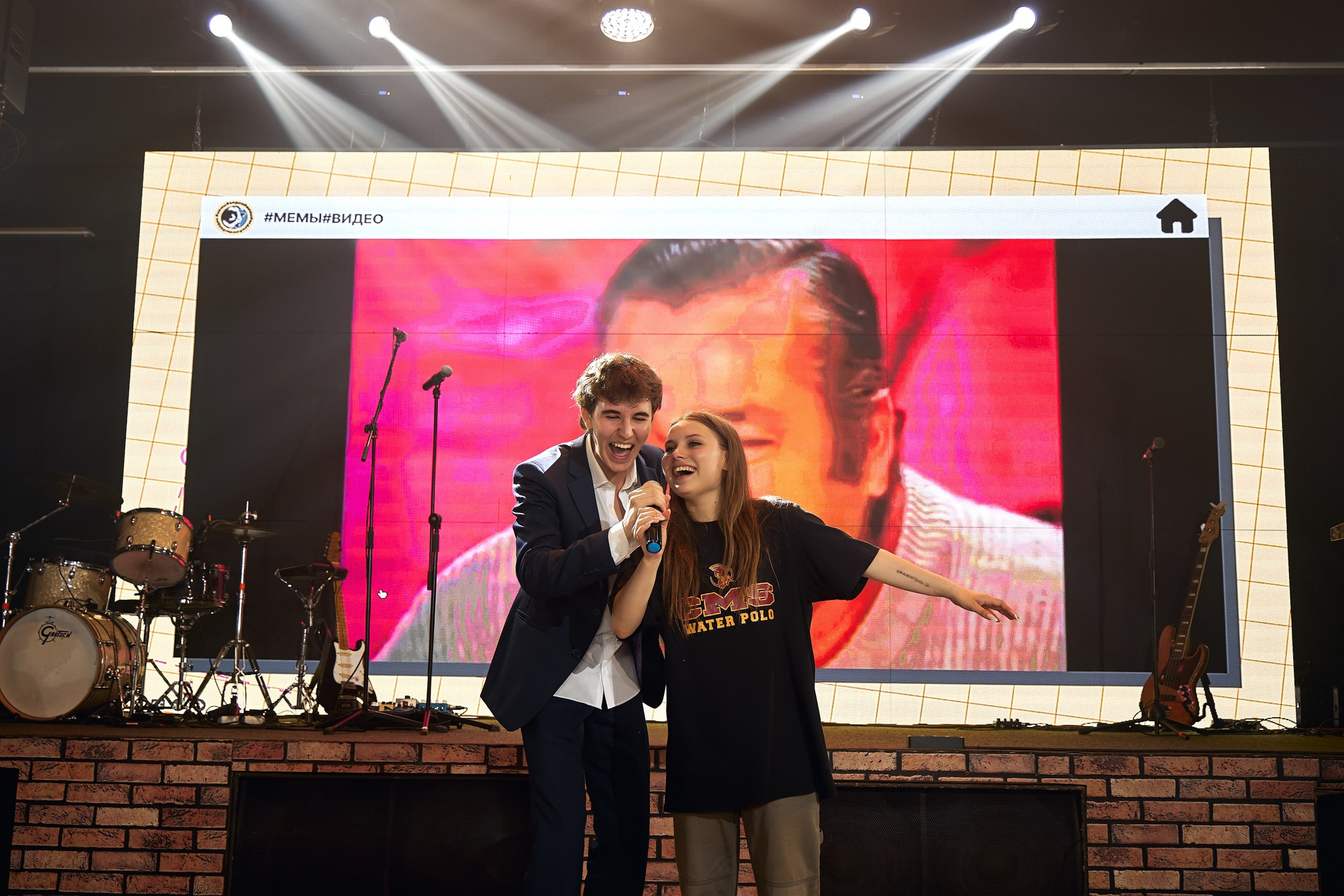 Фотограф на выпускной. Свадебный репортажный и фуд фотограф в Барнауле Гайфулин Виталий