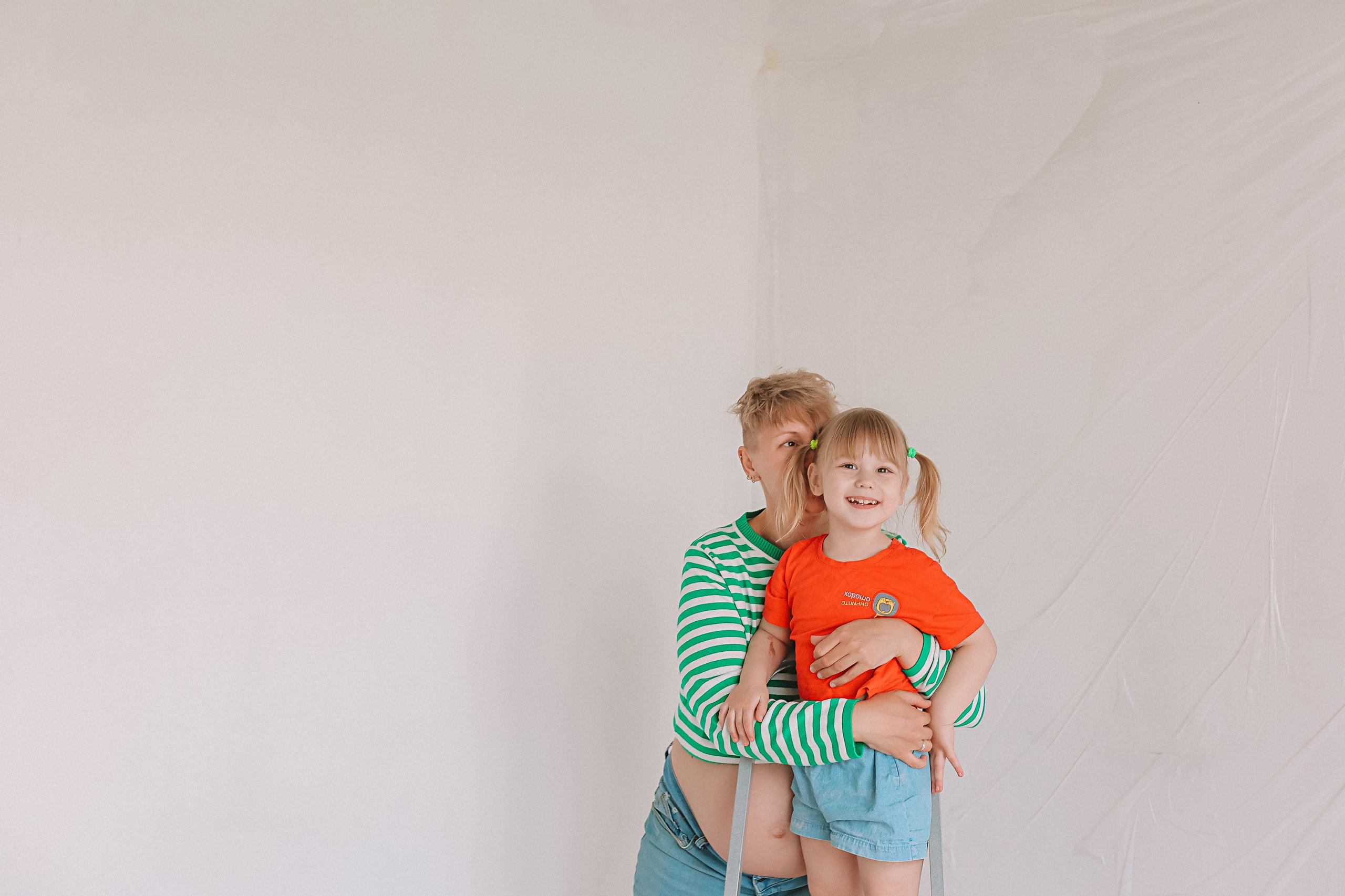 Ремонт. Семейный фотограф Тюмень, фотограф на роды Салмина Мария