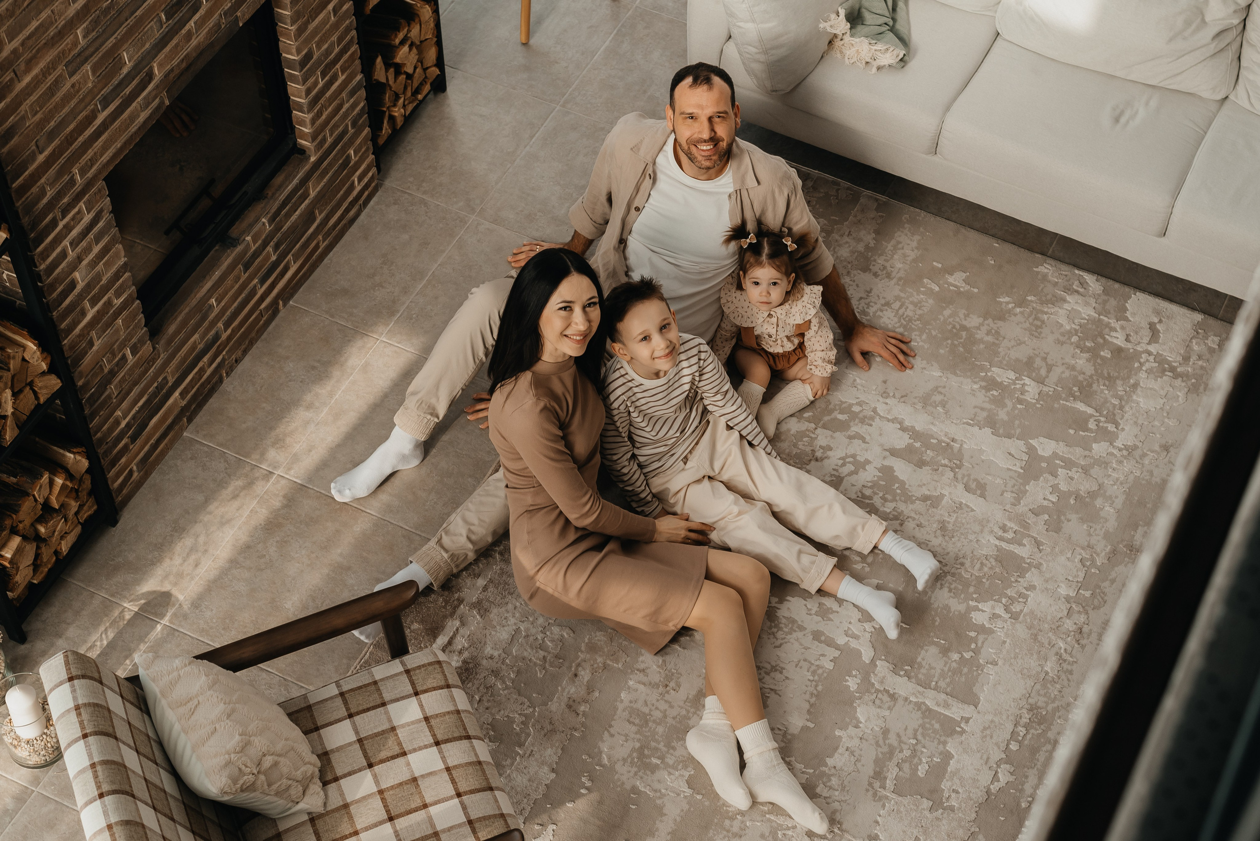 Семейная фотосессия в студии-дом. Семейный и детский фотограф Кущ Наташа