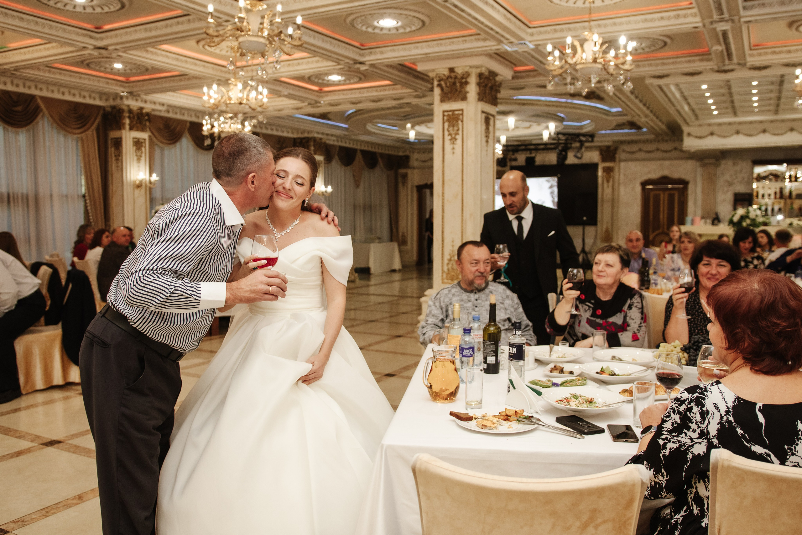 Яна и Артур банкетный зал «Император». Фотограф Новосибирск