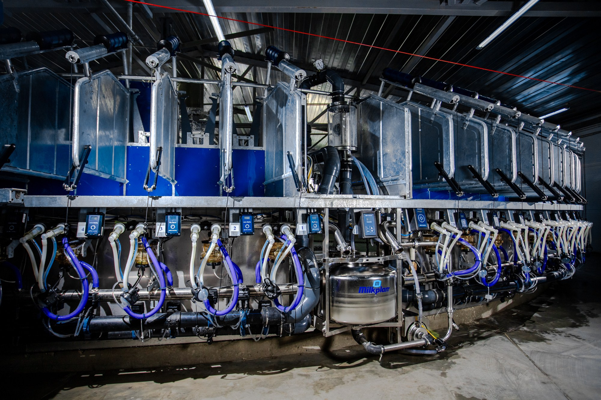 Съёмка для фирмы «Биотон». Репортажный, промышленный и маркетплейс-фотограф Дмитрий Чернат