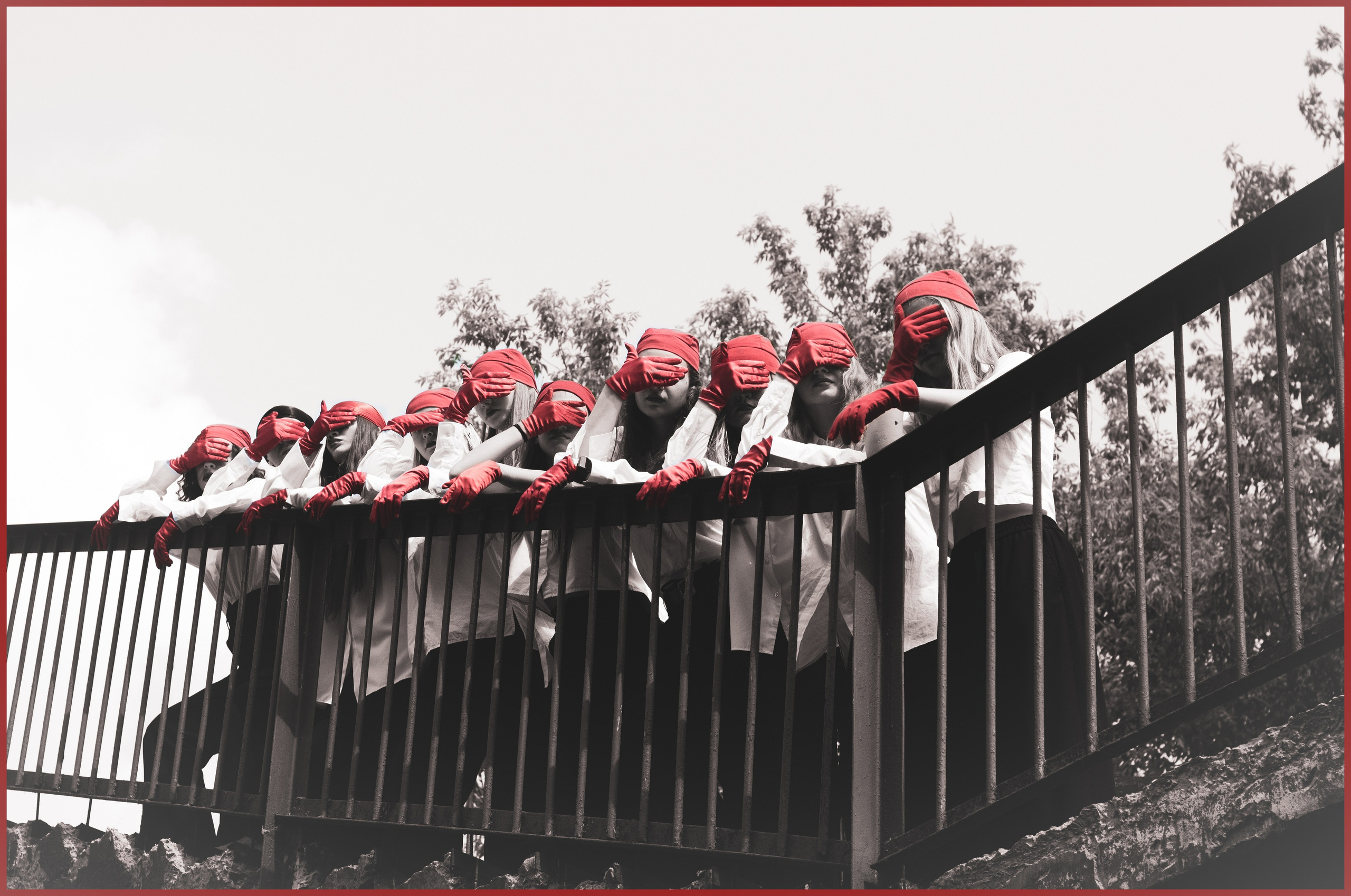 Коллектив TODES. Портретный фотограф в Орле. Готовые фото за 3 дня! Помощь в позировании. Советы по организации