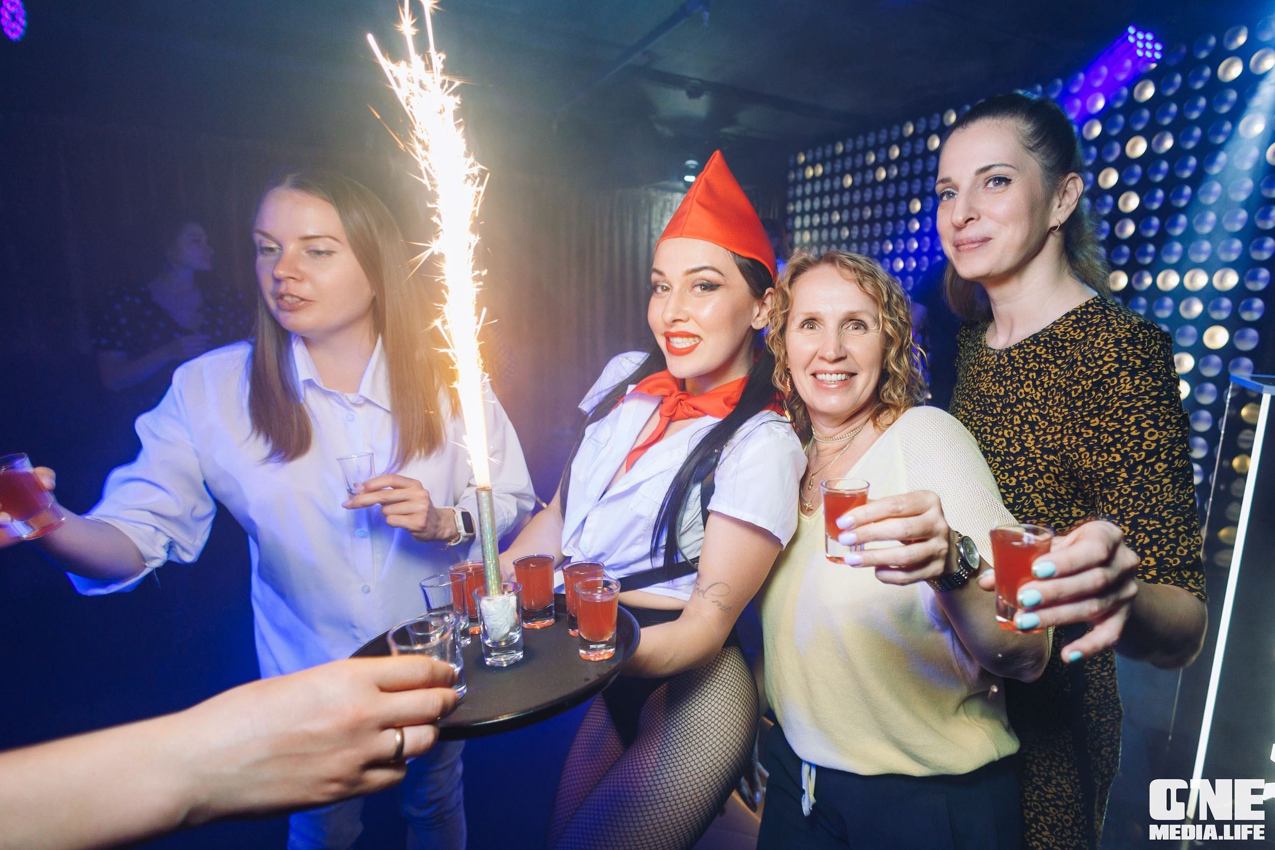 Фоторепортаж из караоке-клуба Эйфория. One Media Life: фоторепортажи, фотоотчеты с мероприятий и заведений