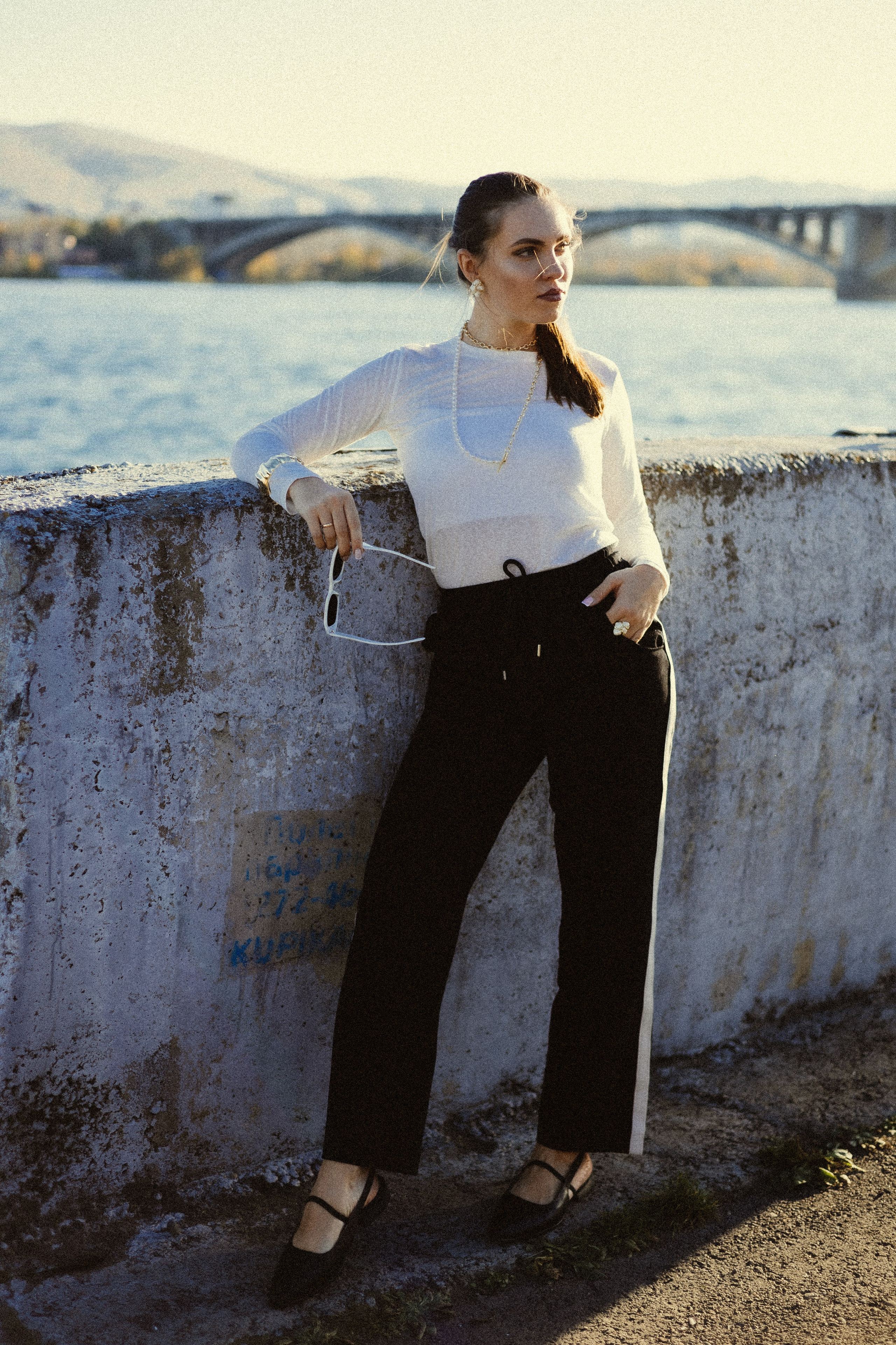 ПРОГУЛОЧНАЯ ФОТОСЕССИЯ. Фотограф Красноярск съемки лавстори, фотосессия в студии, портретная съемка, творческие фотосессии