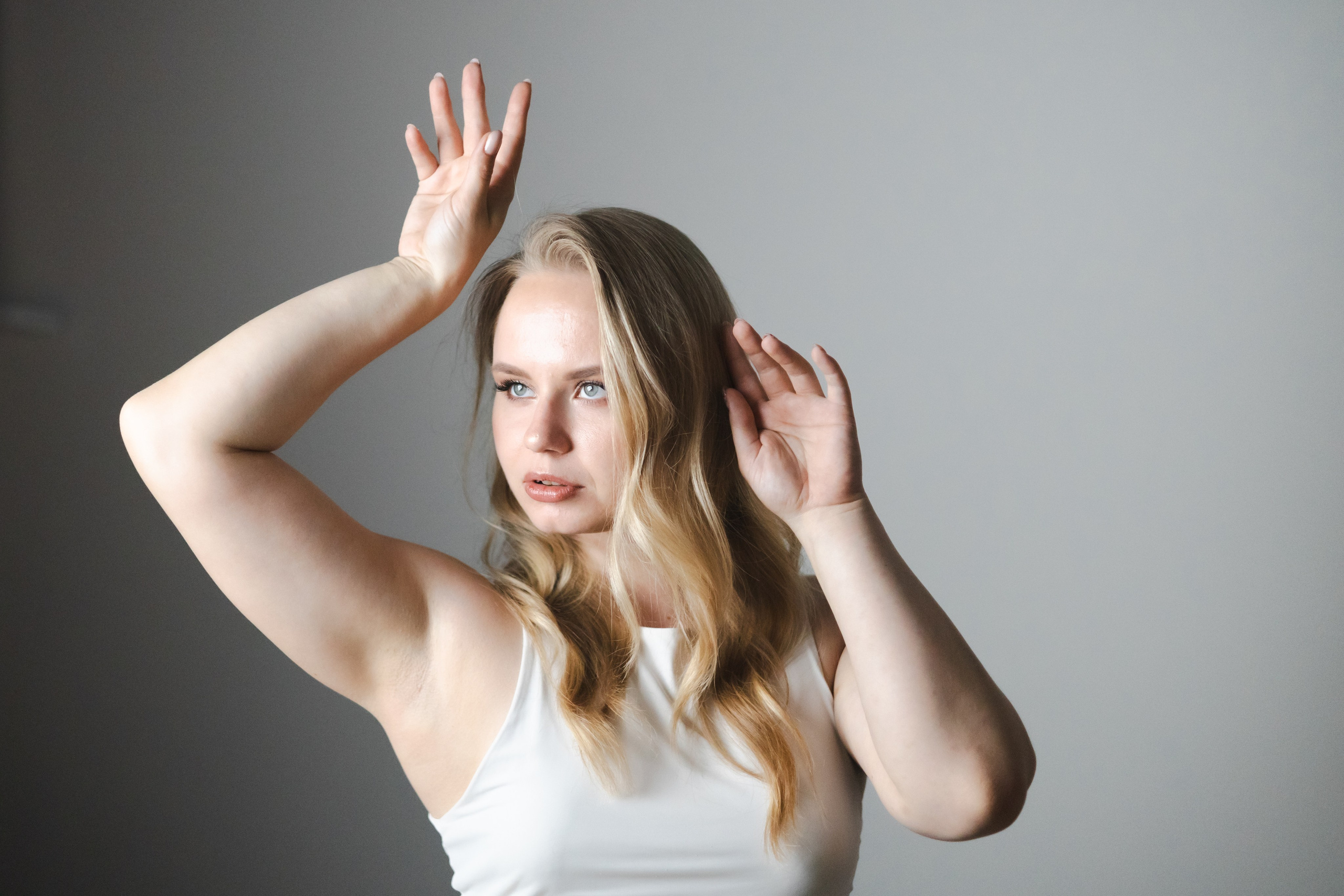 ЖЕНСКИЕ ПОРТРЕТЫ СТУДИЯ 2025. Фотограф Красноярск съемки лавстори, фотосессия в студии, портретная съемка, творческие фотосессии