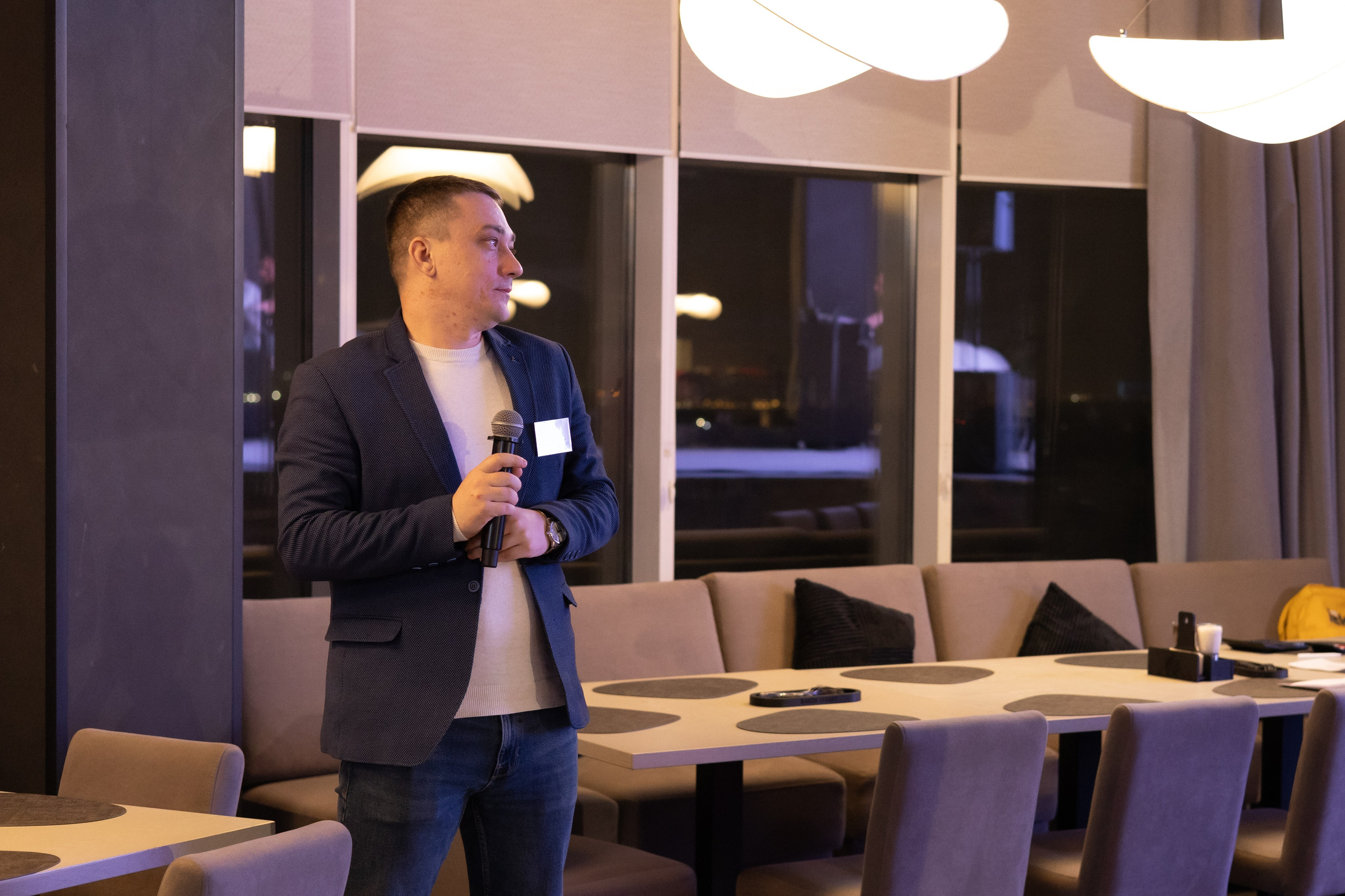 13ая BIZ QUIZ: деловая игра | Красноярск. Фотограф Красноярск съемки лавстори, фотосессия в студии, портретная съемка, творческие фотосессии