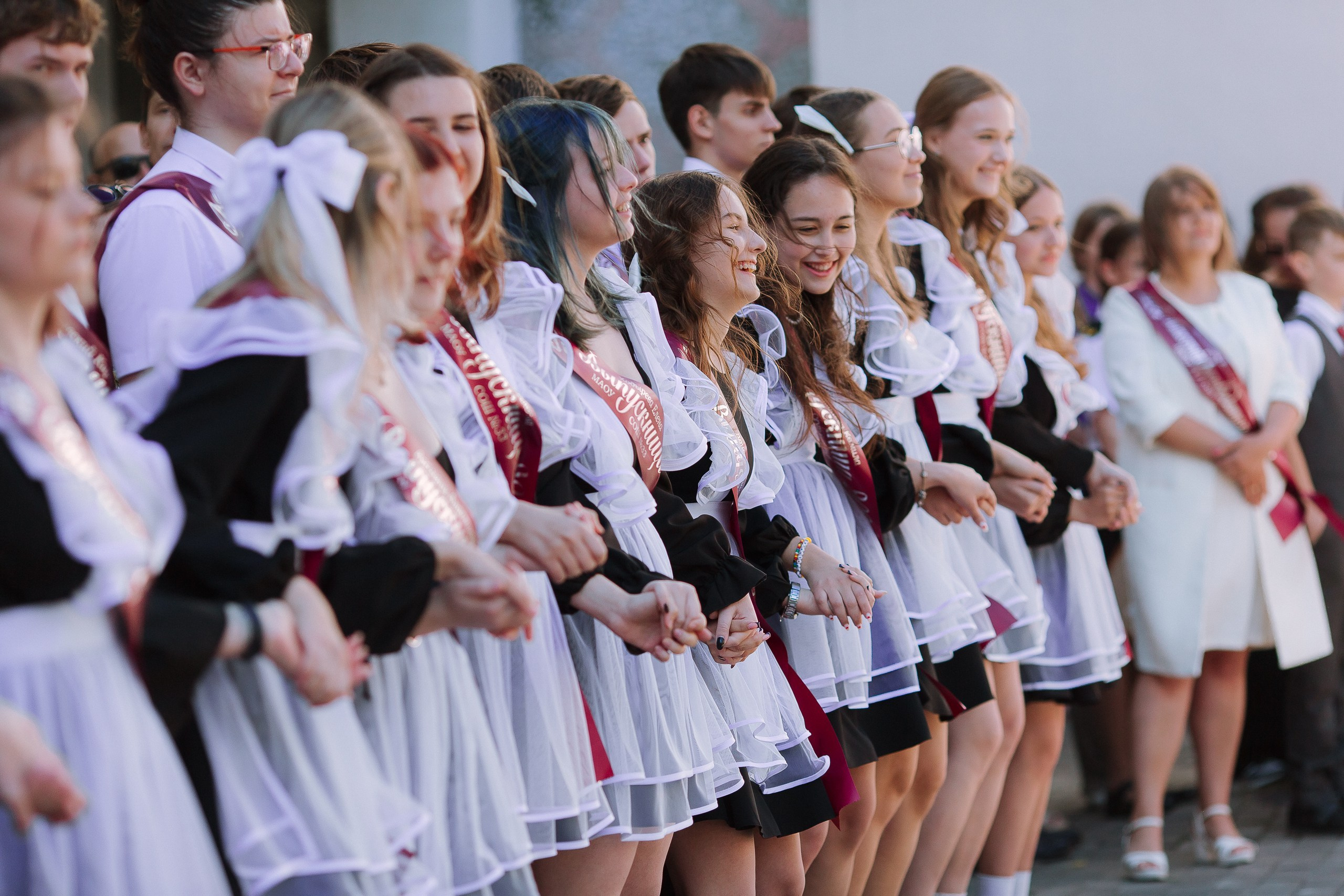 11 класс 33 школа. Выпускные альбомы Натальи Бутко: Новороссийск, Анапа, Геленджик