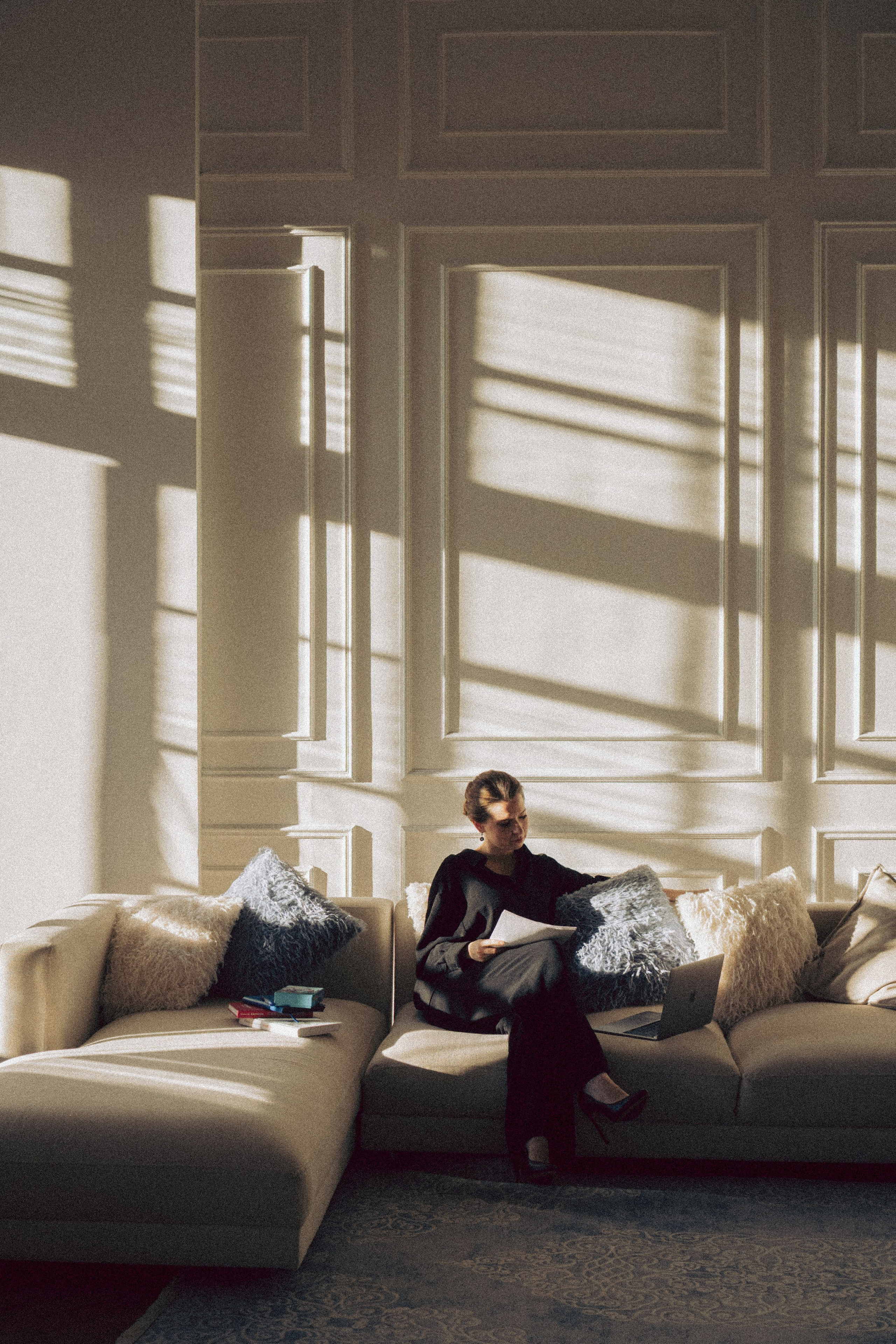 ФОТОСЕСИИЯ В СТУДИИ ДЛЯ ДЕВУШКИ ПСИХОЛОГА. Профессиональный фотограф, Санкт-Петербург — Виктория Богомолова