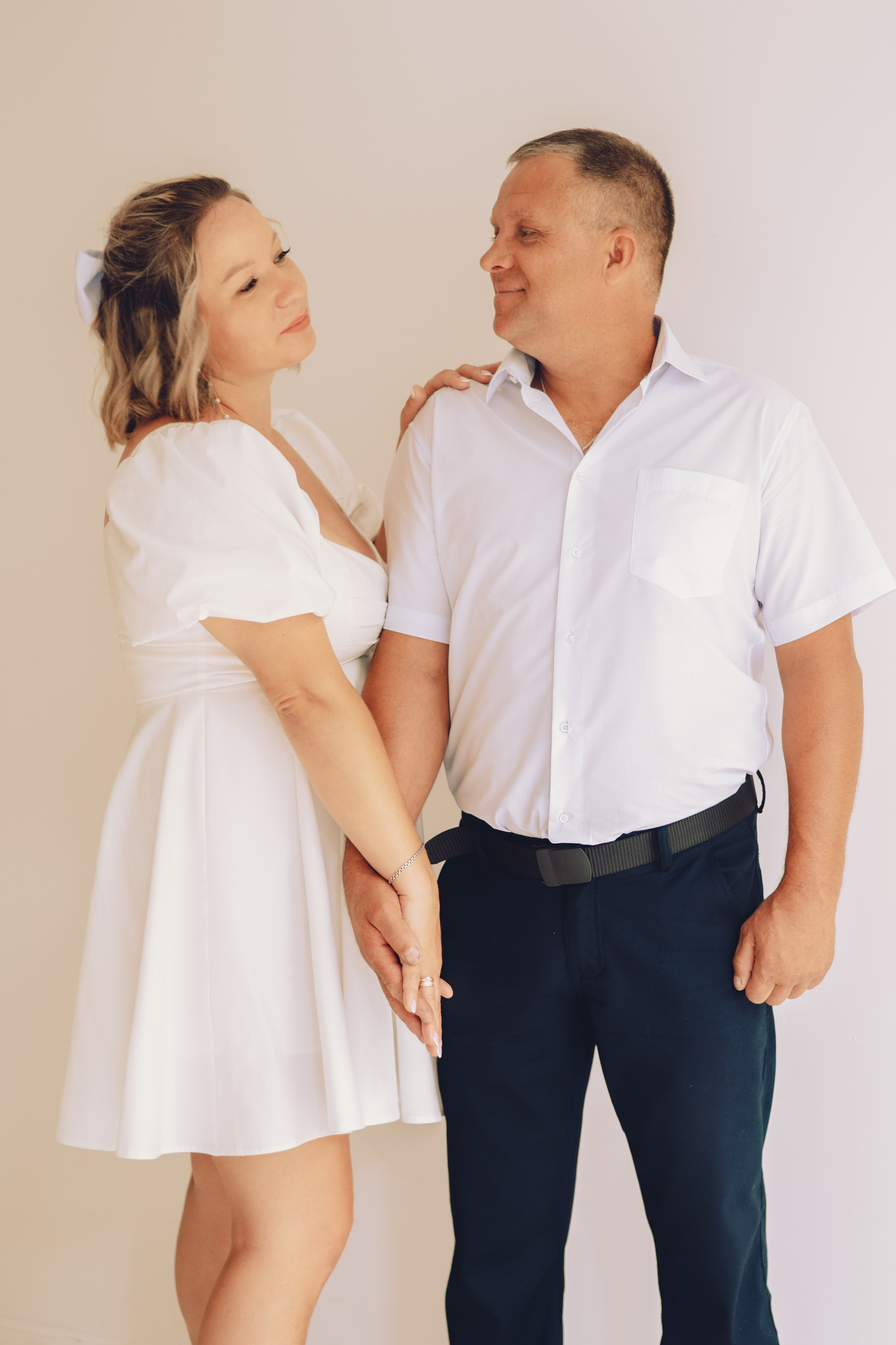 Свадебная фотосессия в студии. Фотограф в Кирове Инна Софронова