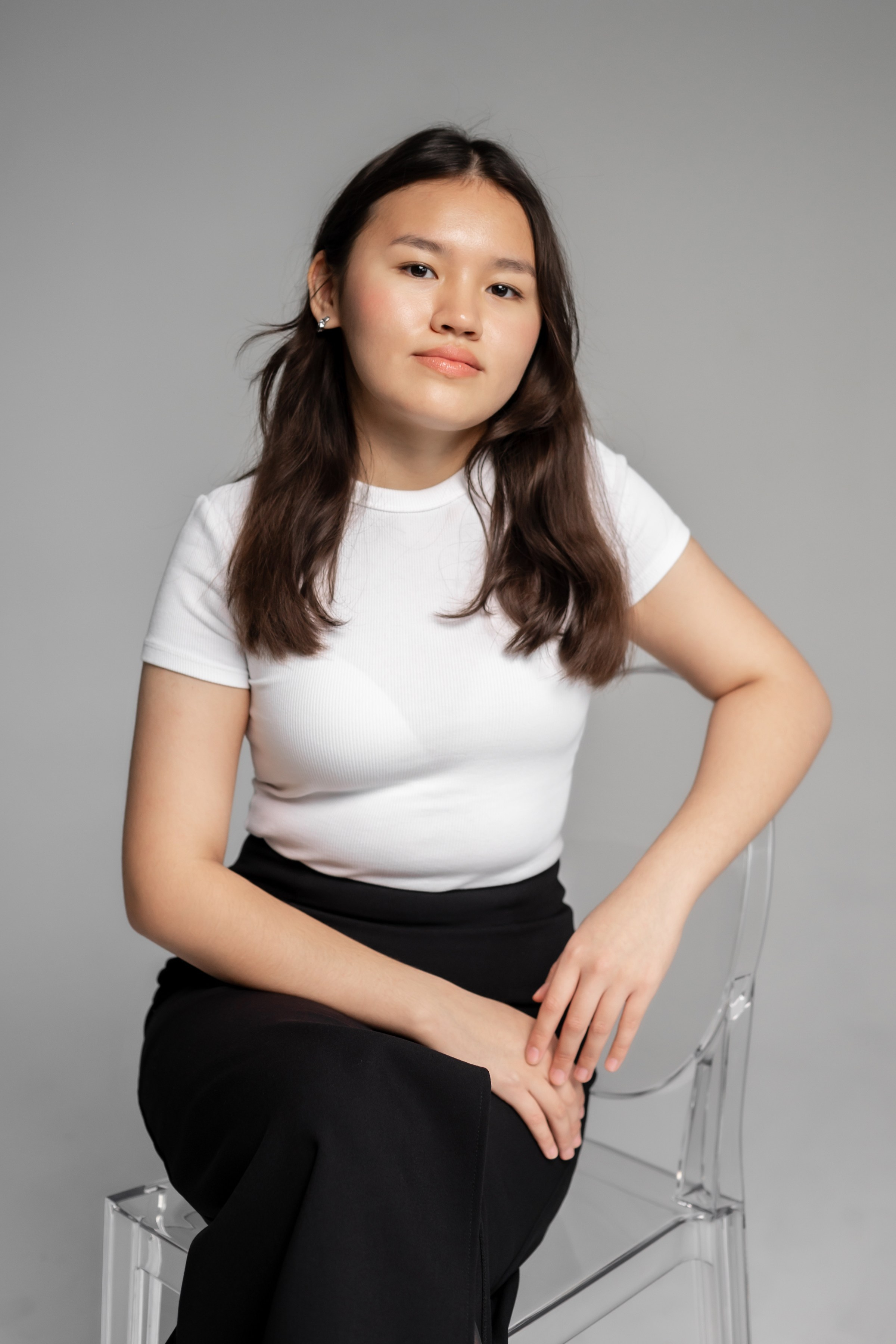 Портреты в студии на белом фоне. Ольга Плаксина фотограф в Саратове