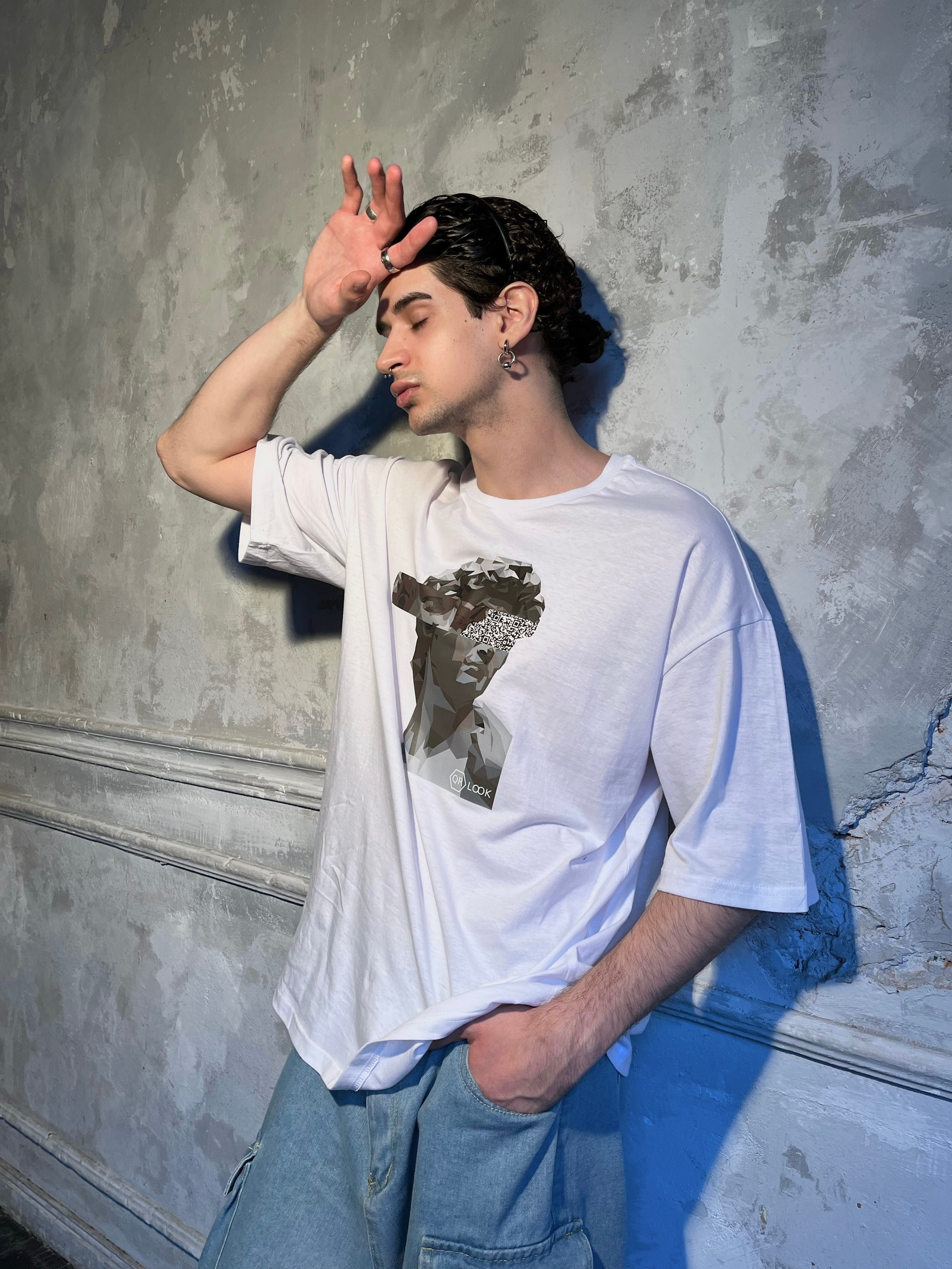 Егор — Е. ТМ Продакшн — Съемка для маркетплейсов в Москве