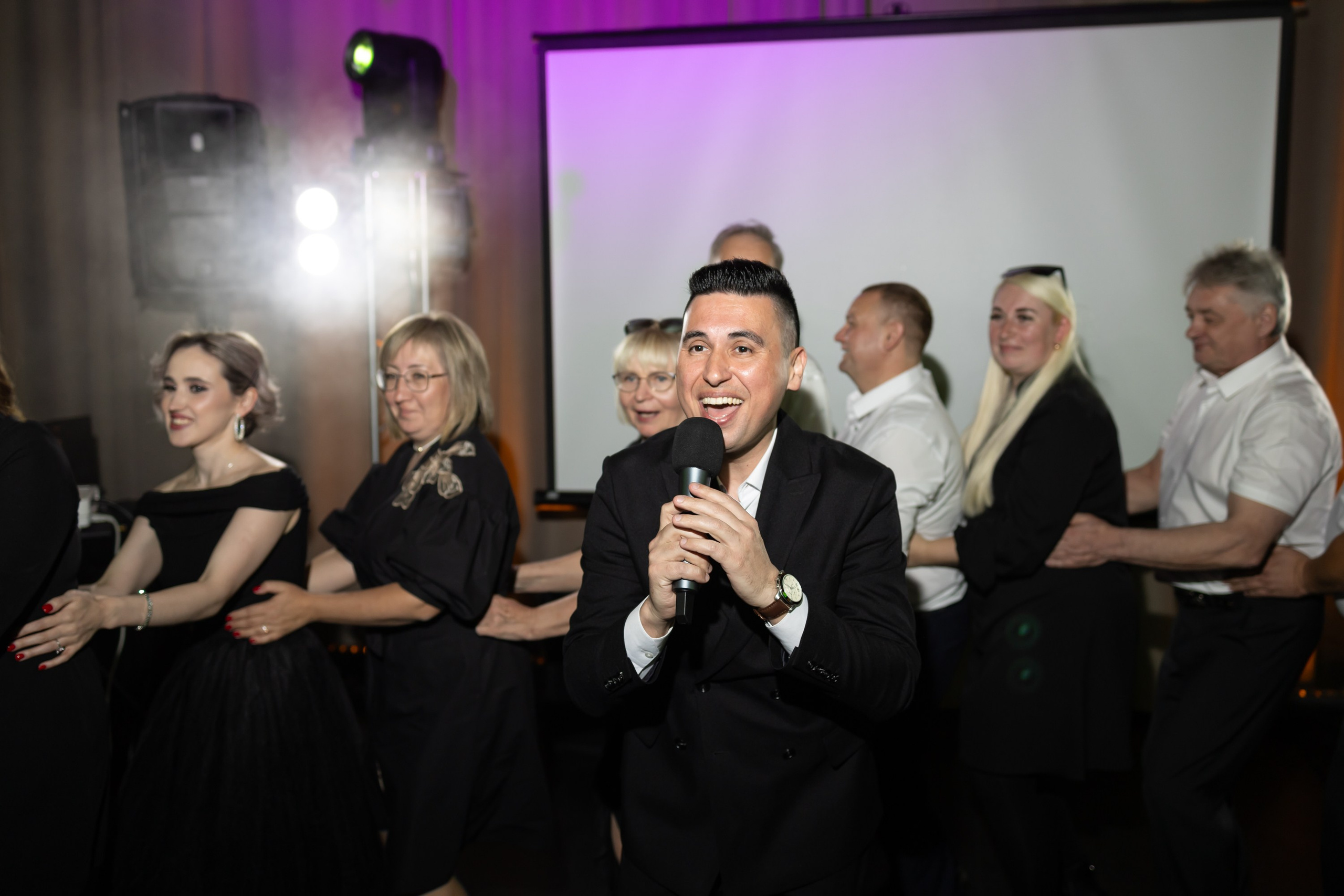 Kirill & Arina. Фотограф свадебный, репортажный, индивидуальный, фото для маркетплейсов, брендов, автосалонов