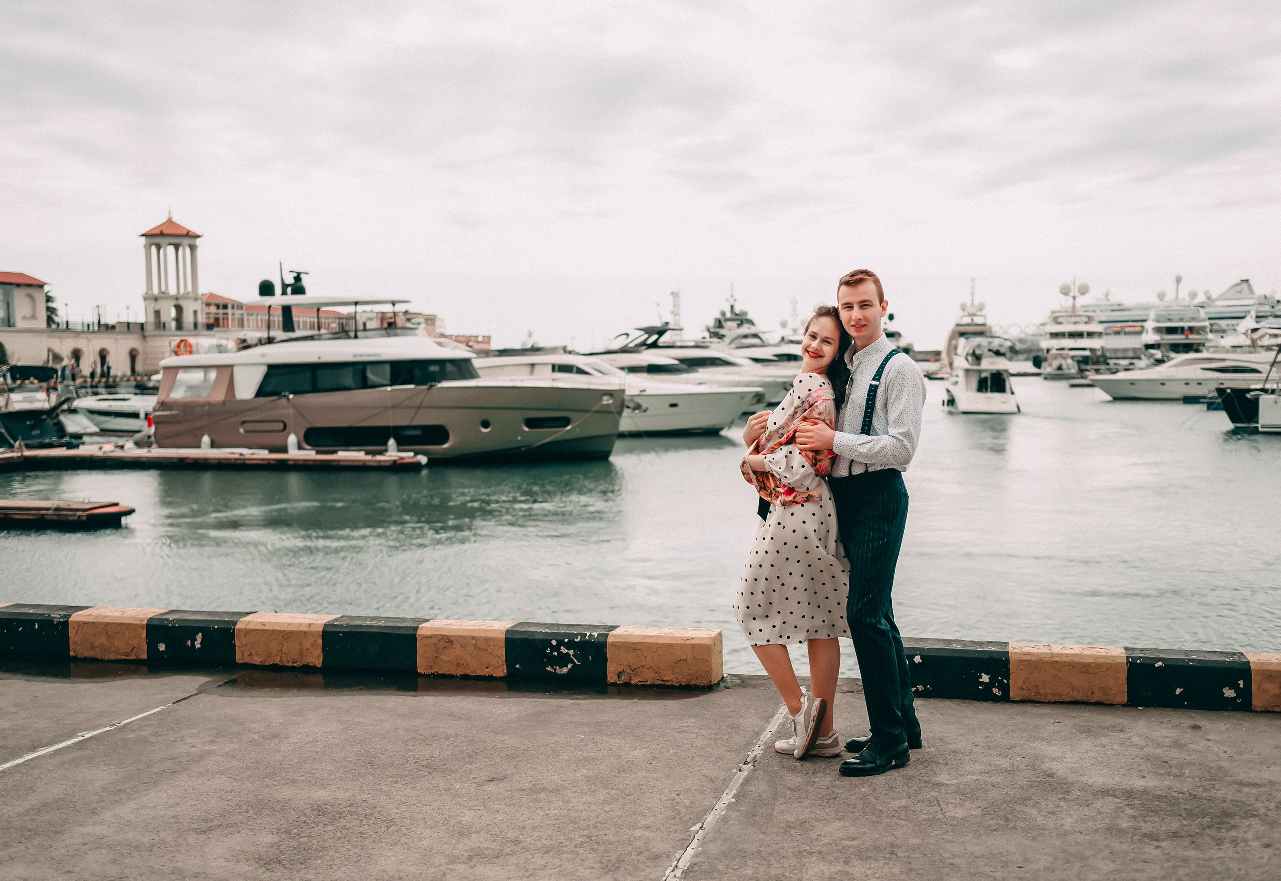 Сливовый сад, морпорт, пляж Ривьера. Свадебный и семейный фотограф София Невская